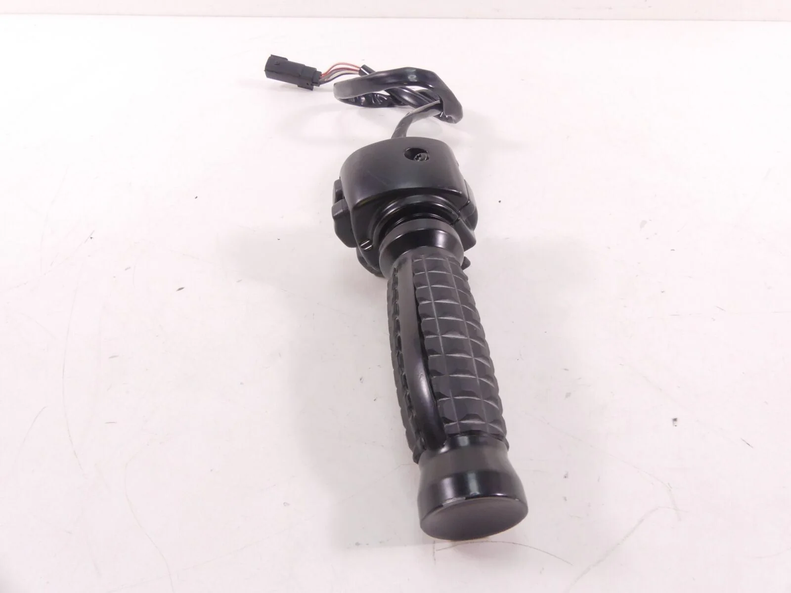 2009 Harley XR1200 X Sportster Right Control Switch Start Kill Throttle 71684-06 - Image 2