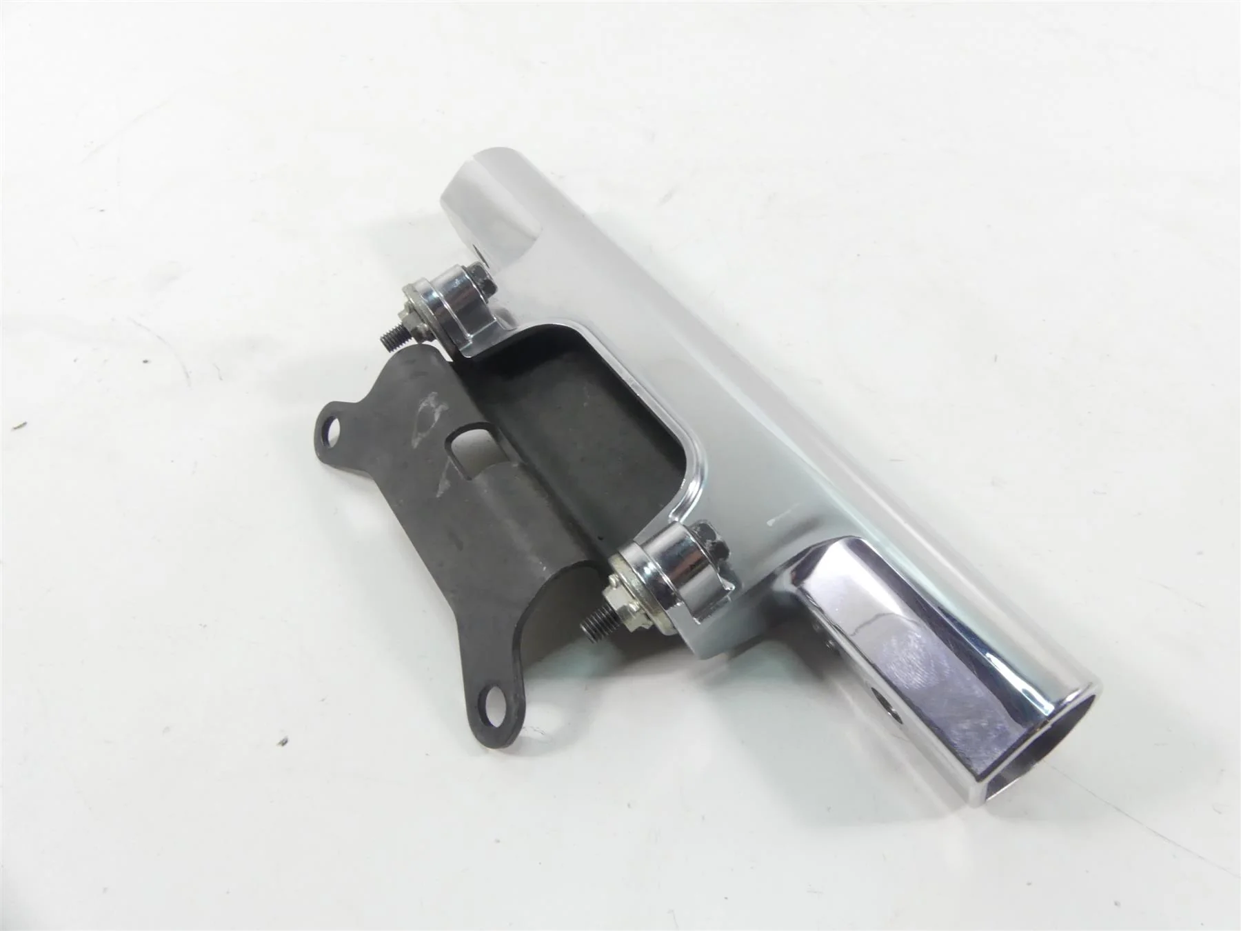 2009 Honda VTX1300 Touring Front Chrome Signal Blinker Bar Cover 33490-MBA-000 - Image 2