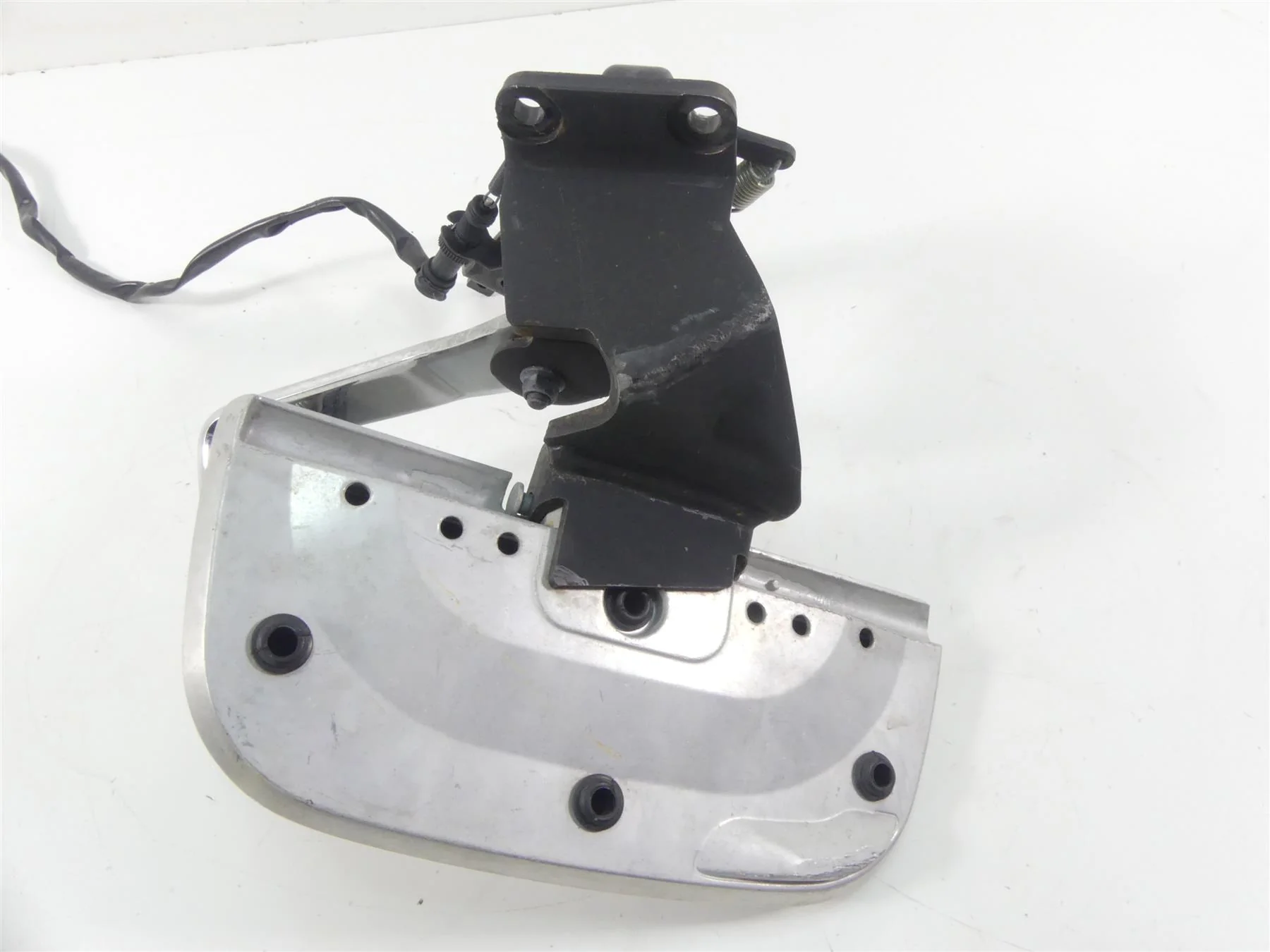 2009 Honda VTX1300 Touring Front Right Floor Board & Brake Pedal 50615-MEA-670 - Image 5
