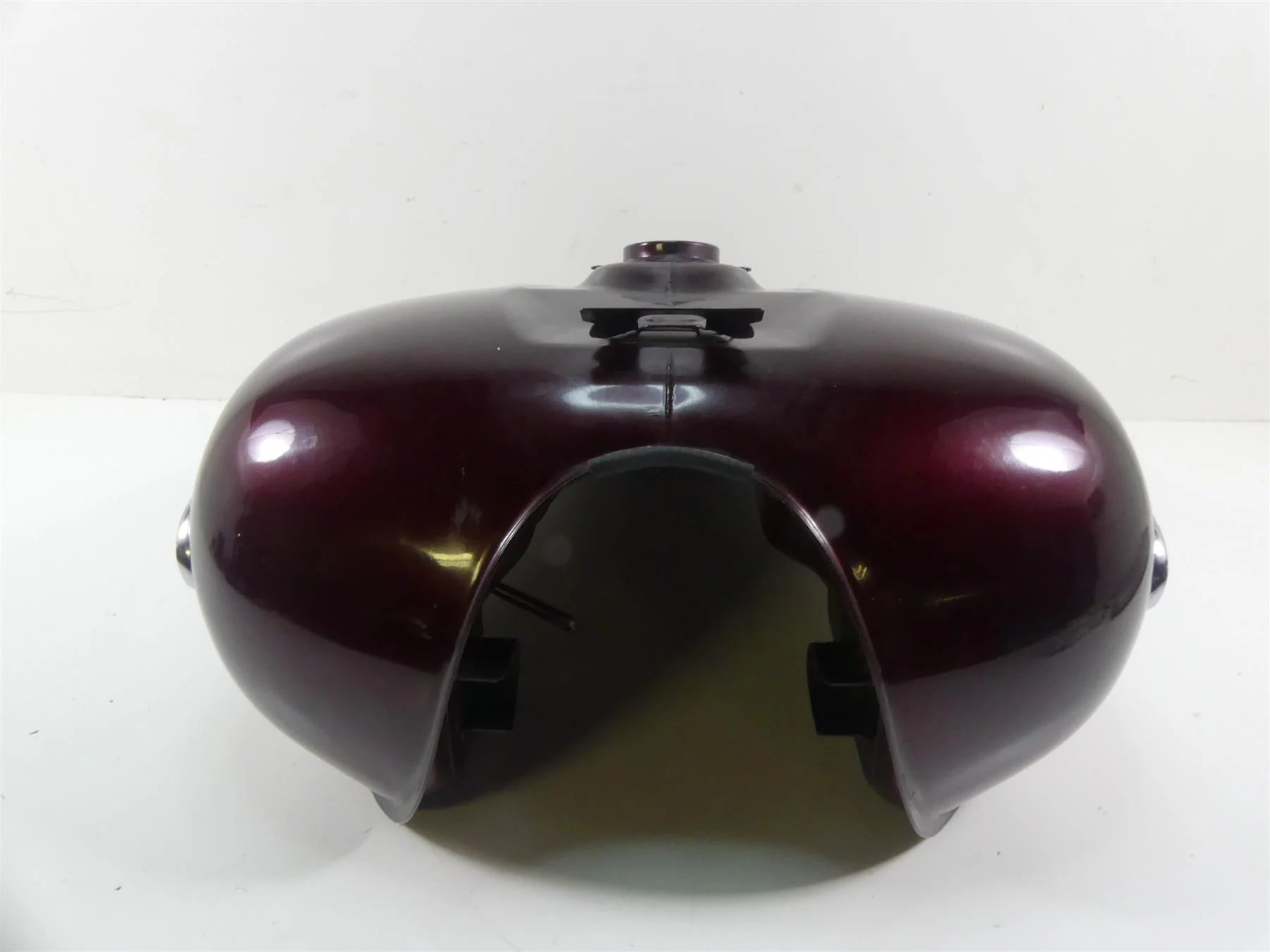 2009 Honda VTX1300 Touring Red Fuel Gas Petrol Tank - Read 17520-MEA-A50ZJ - Image 3