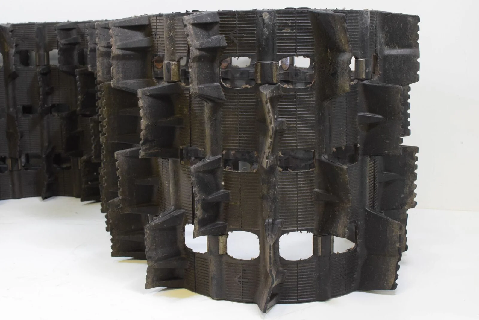 2009 Polaris Dragon RMK 800 155" Rear Drive Track Belt 155X2.4  5413622 - Image 2