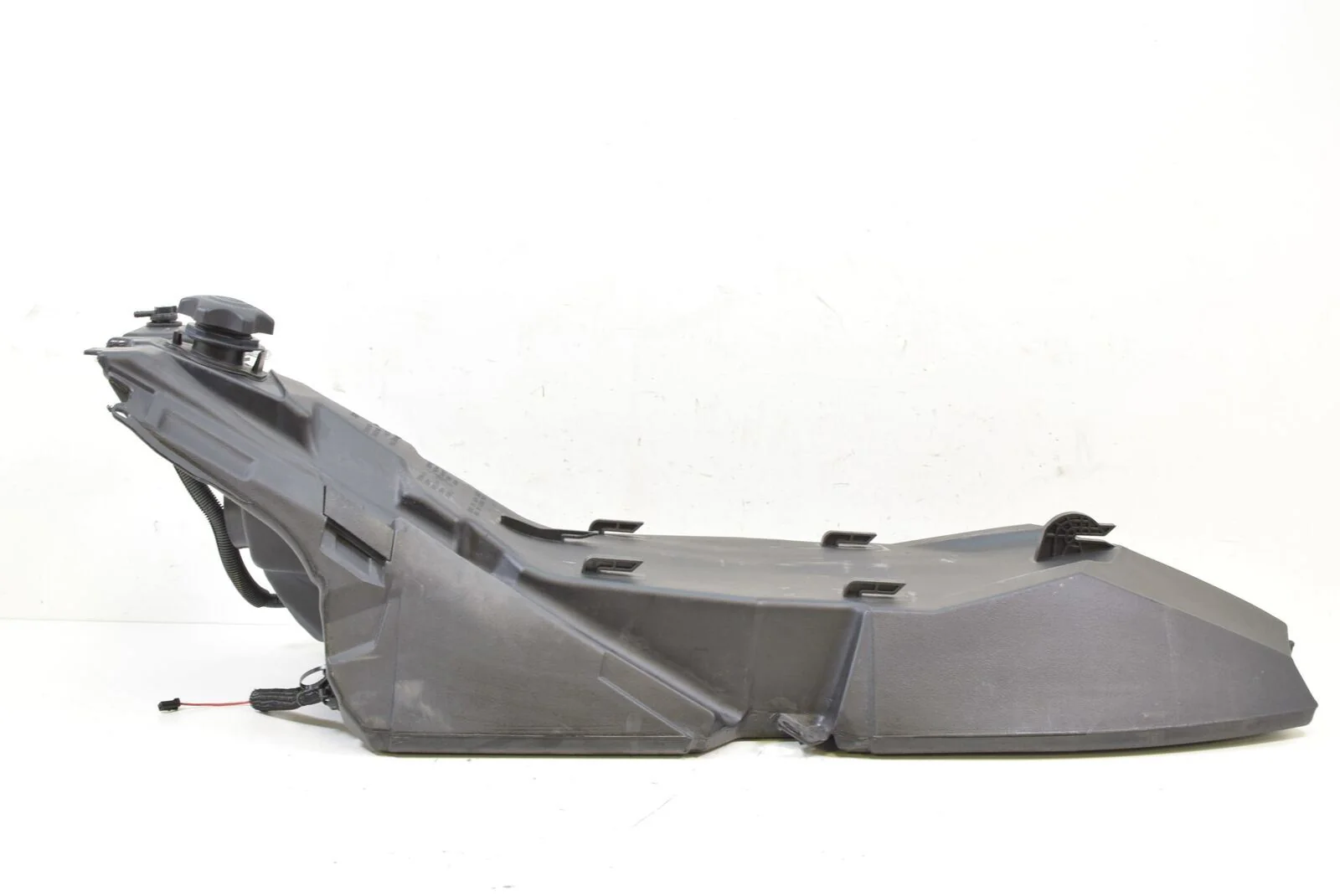 2009 Ski-Doo Summit Everest 800R PTEK Fuel Gas Petrol Tank 513033534 - Image 2