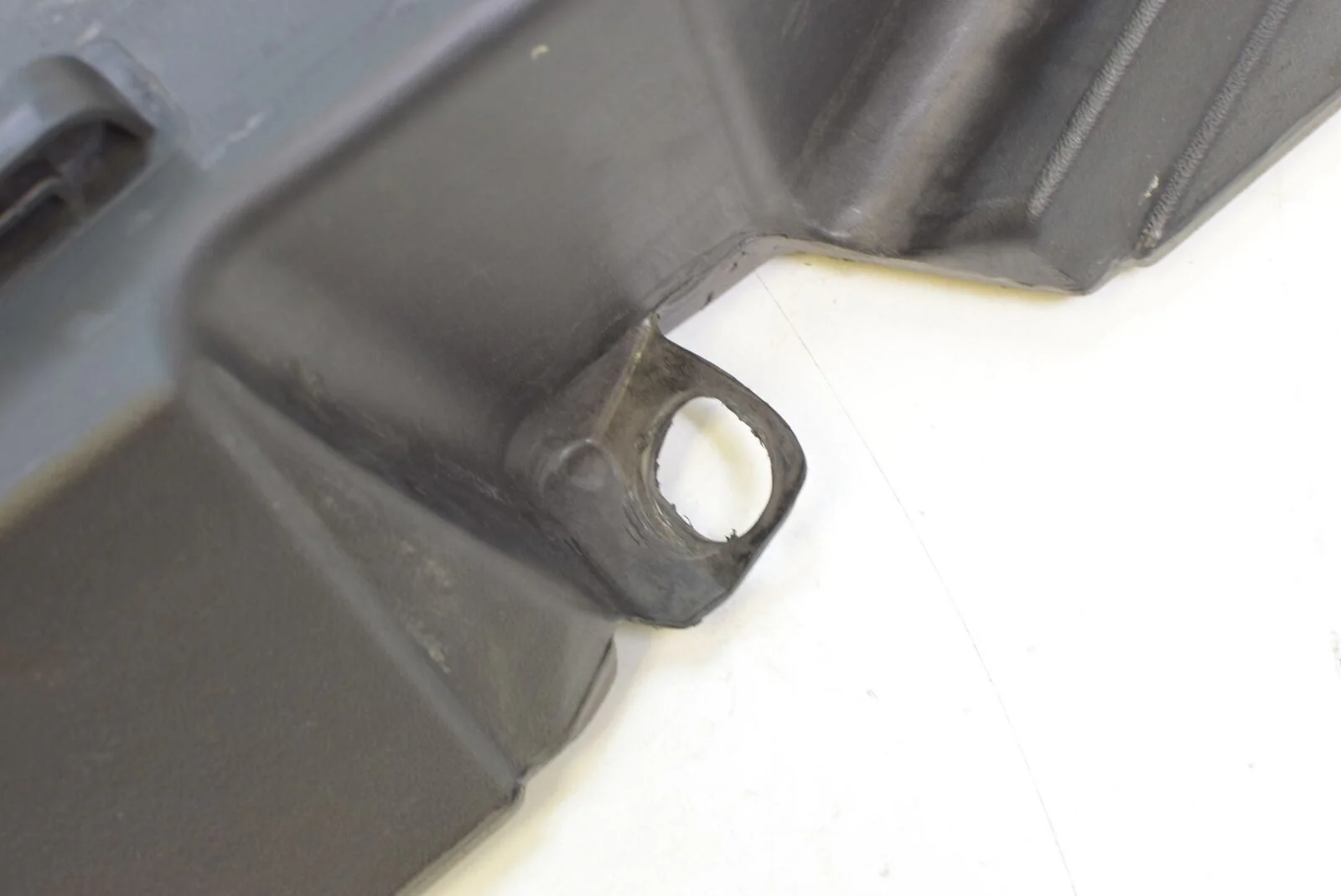 2009 Ski-Doo Summit Everest 800R PTEK Fuel Gas Petrol Tank 513033534 - Image 9