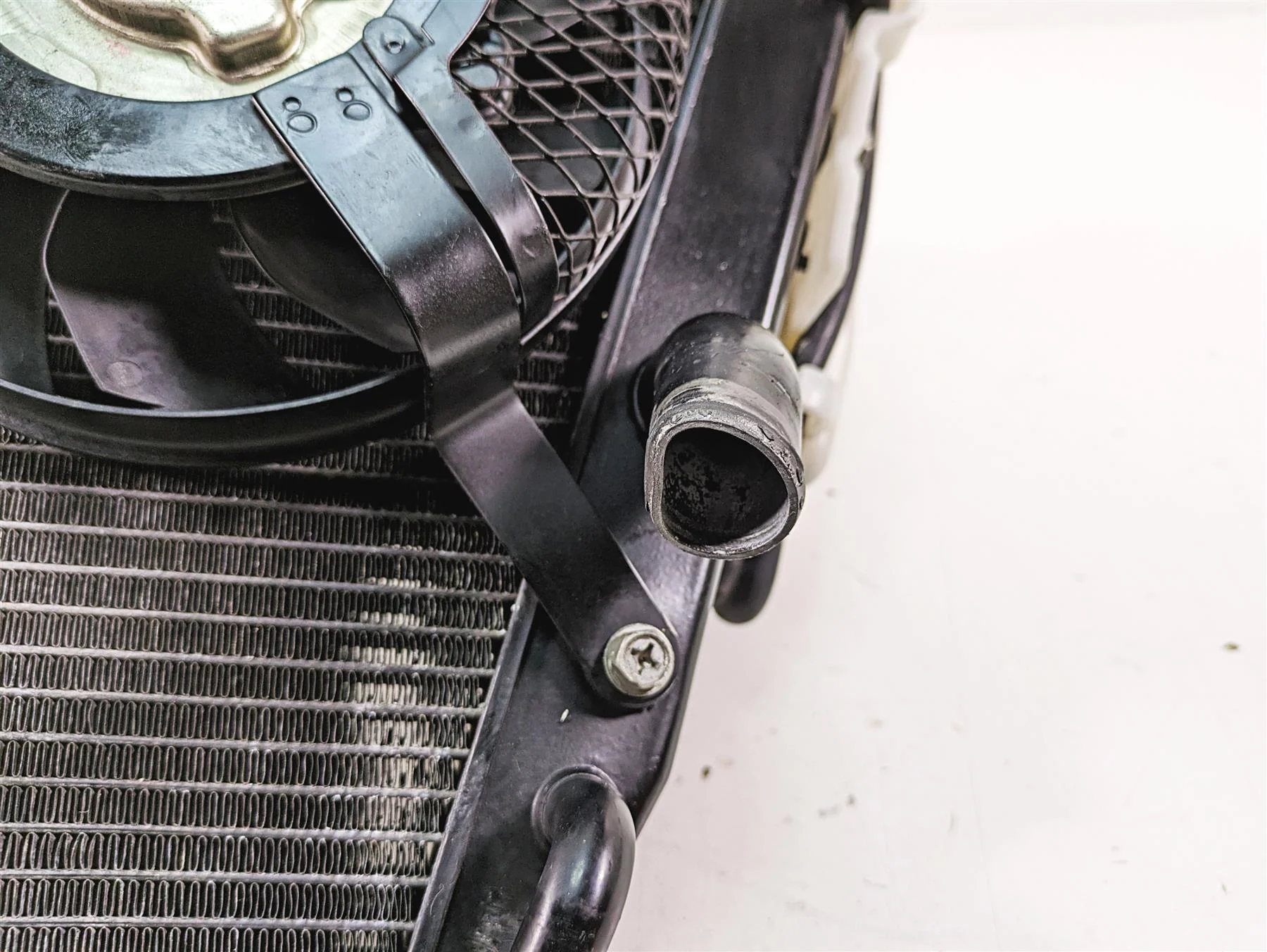 2009 Suzuki GSXR750 K9 Radiator Fan Hoses Reservoir Set - Read 17710-01H10 - Image 7