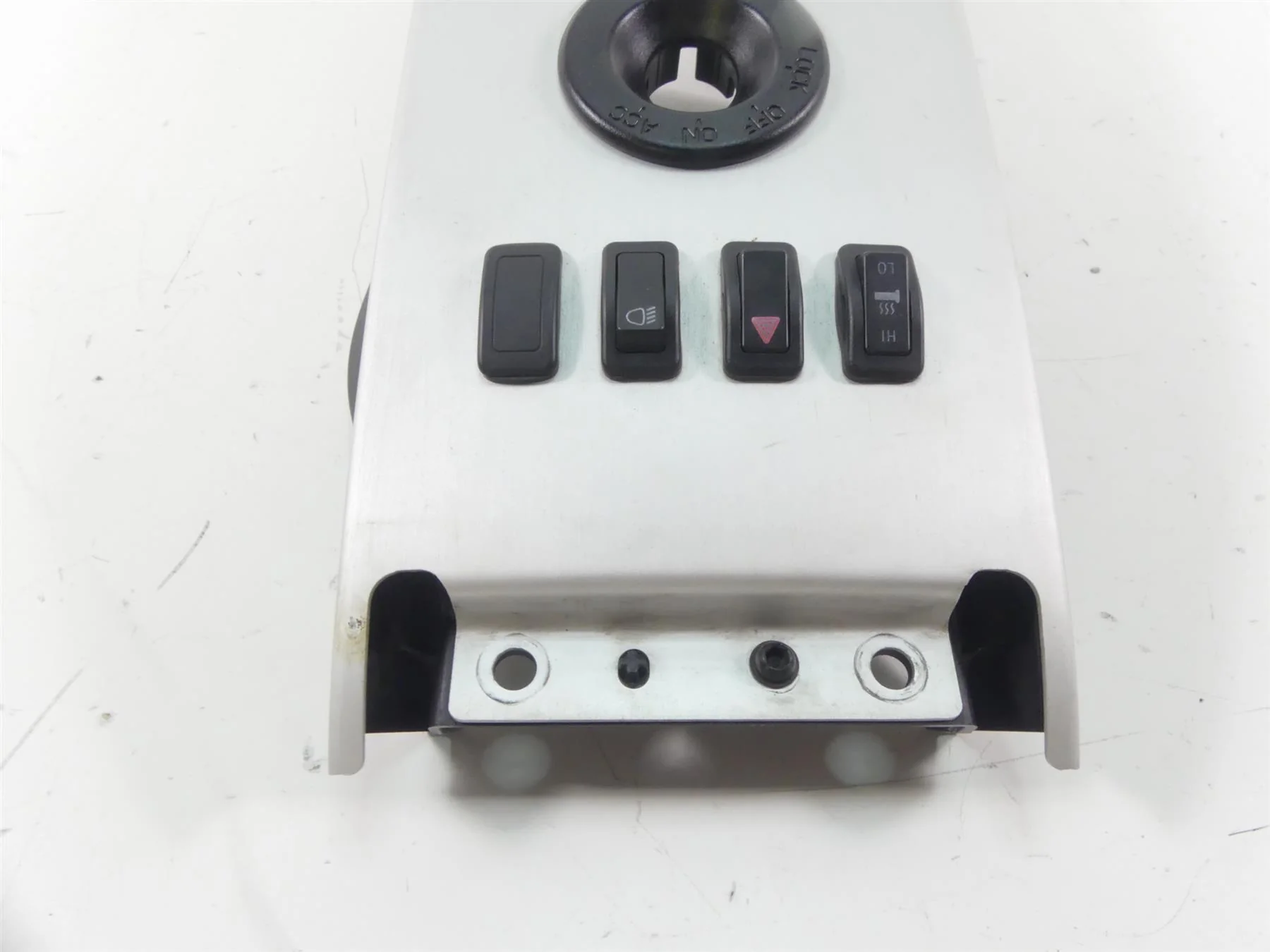 2009 Victory Vision Tour Center Tank Console Cover Grip Heater Switch 5251418 - Image 7