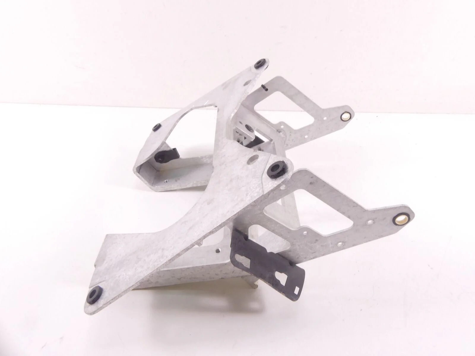 2009 Victory Vision Tour Front Headlight Cover Holder Mounts Stay Bracket 101601 - Image 2