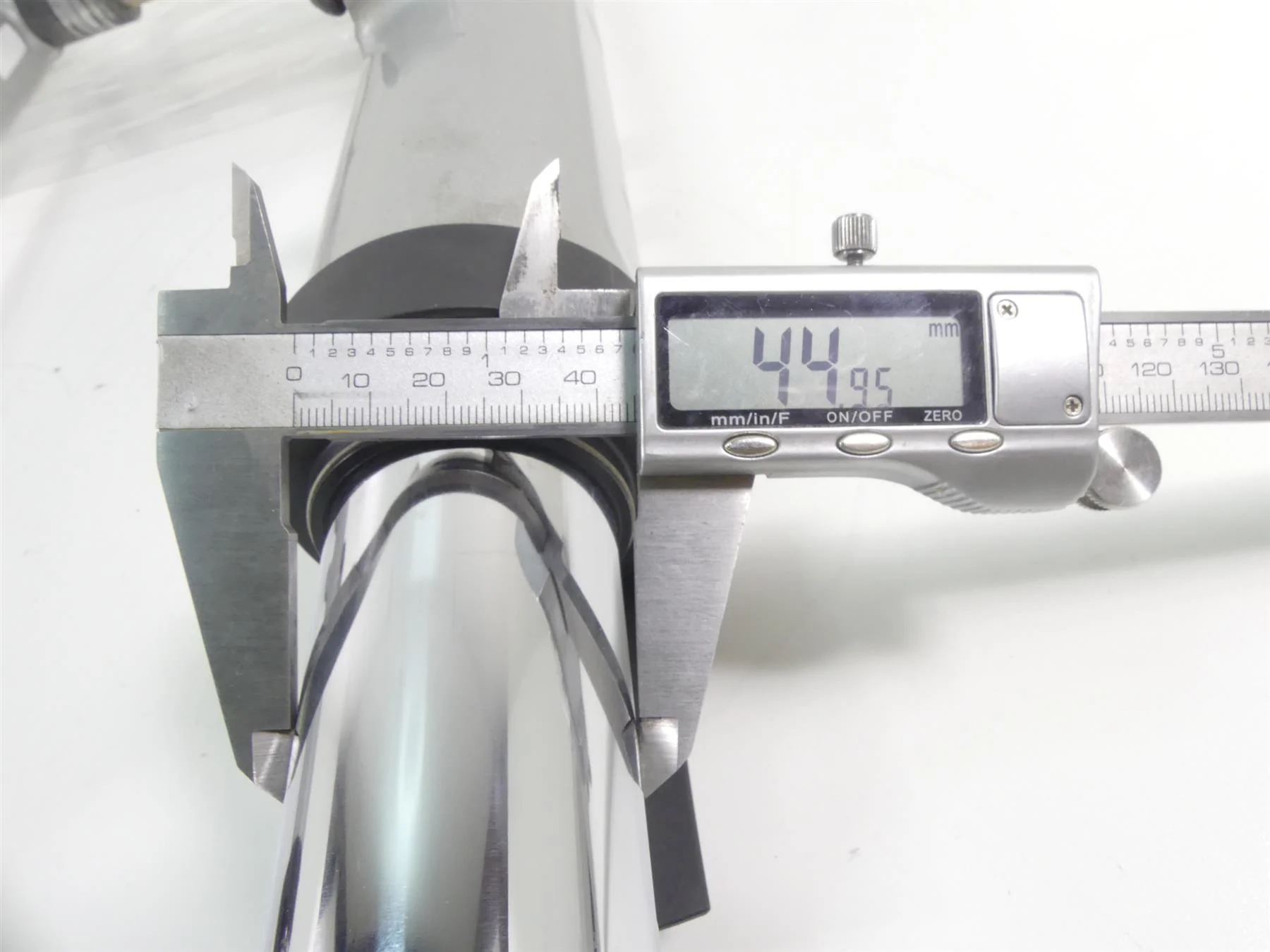 2009 Victory Vision Tour Front Marzocchi Forks 45mm -No Leaks 1822788 1822789 - Image 2