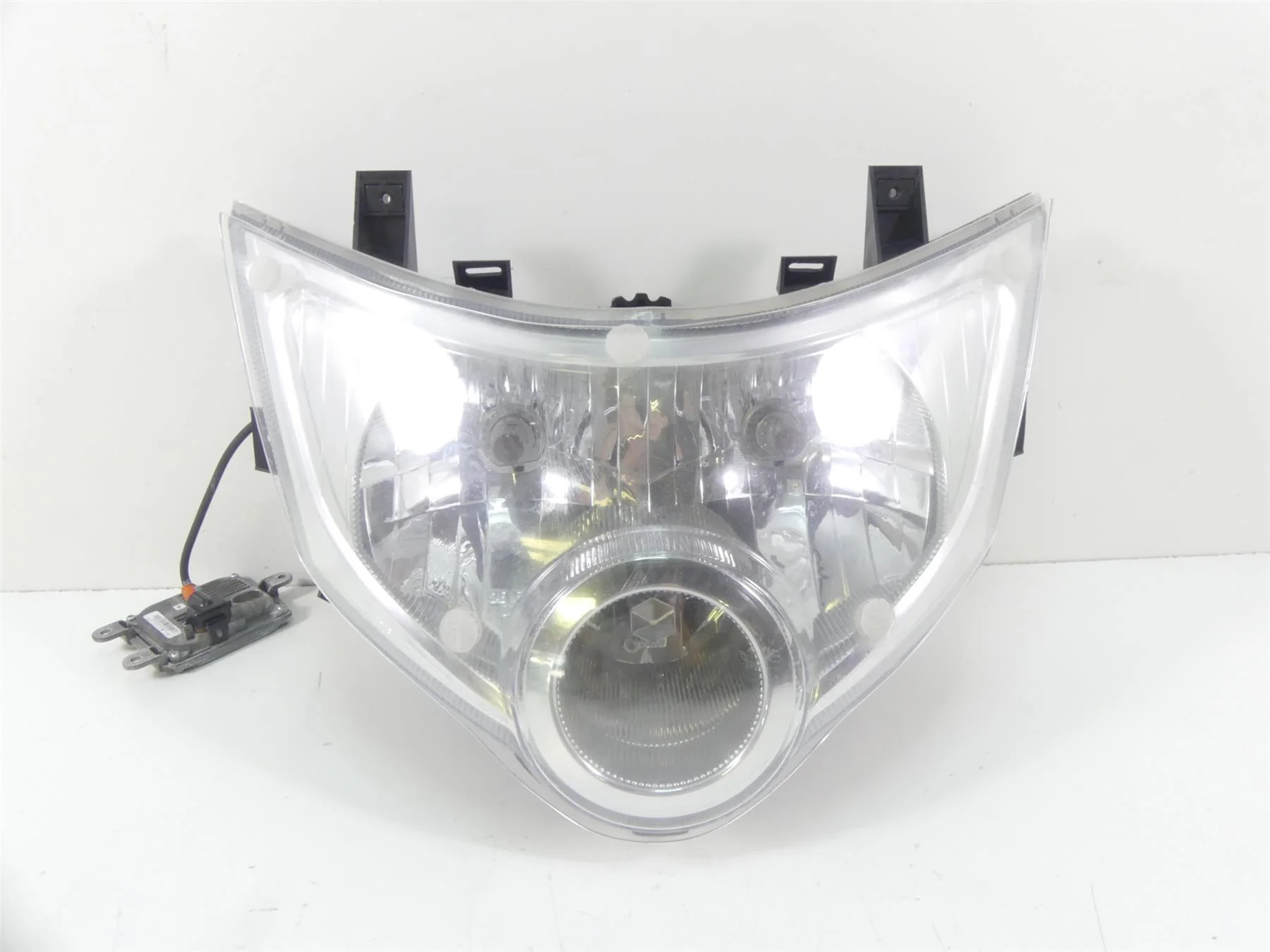 2009 Victory Vision Tour Headlight Head Light Lamp Lens & Module 5856220 2410971