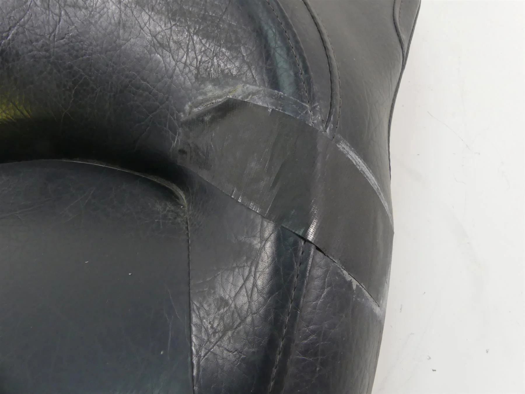 2009 Victory Vision Tour Heated Seat Saddle -Read 2683804 2684352 - Image 8