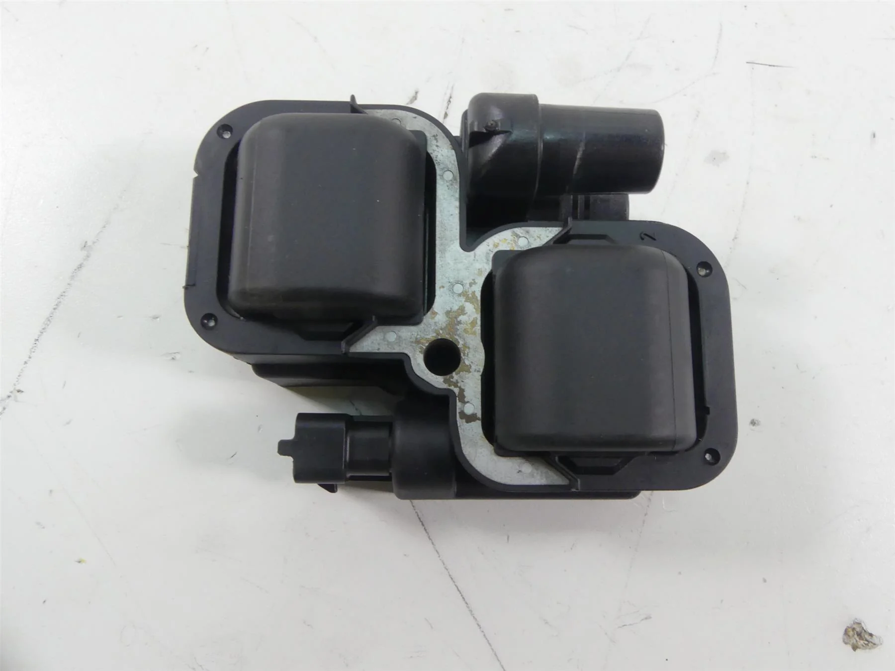 2009 Victory Vision Tour Ignition Coil Pack 4010425�2876049 1203435 - Image 4