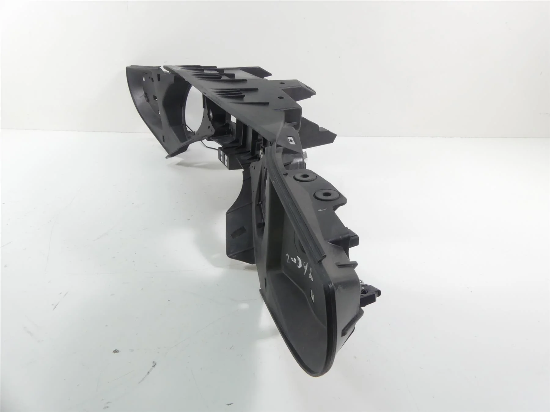 2009 Victory Vision Tour Inner Front Panel Nose Fairing Cover 5436294 - Image 4