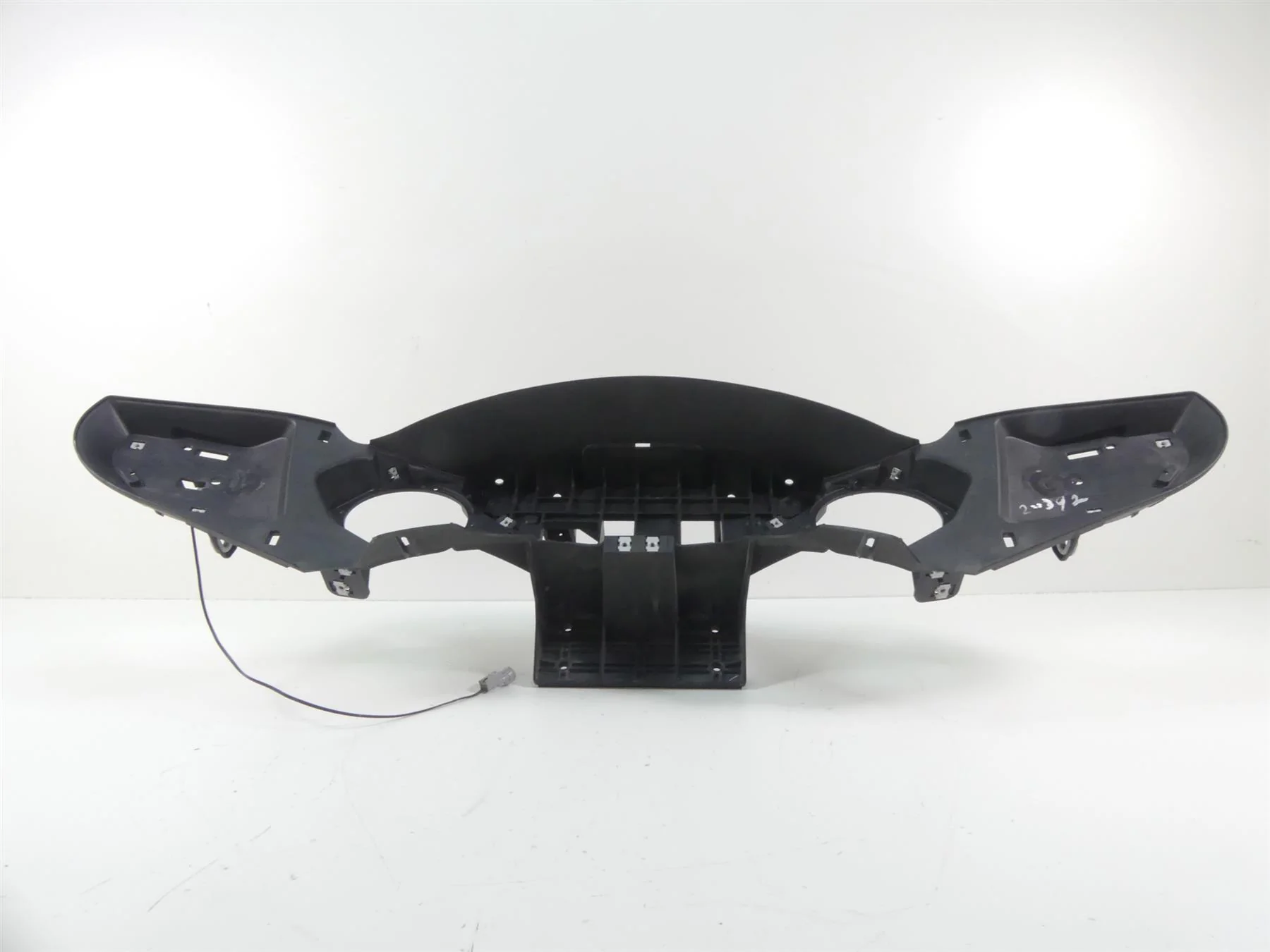 2009 Victory Vision Tour Inner Front Panel Nose Fairing Cover 5436294 - Image 6
