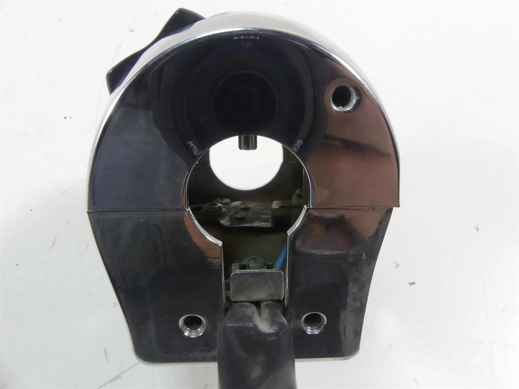 2009 Victory Vision Tour Left Hand Chrome Light Visor Control Switch 4011993 - Image 6