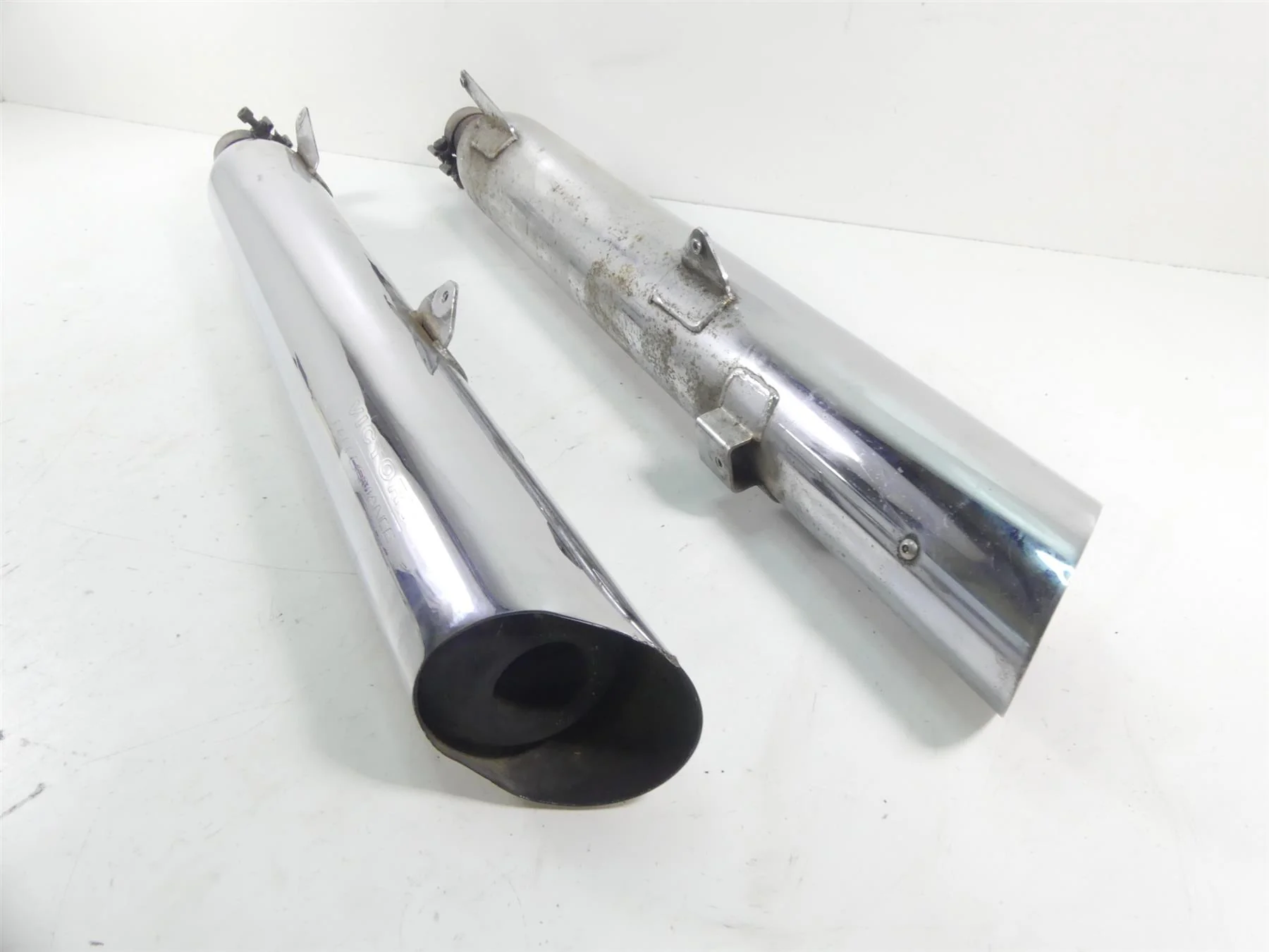 2009 Victory Vision Tour Performance Exhaust Pipe Muffler Set 8840-L 8840-R - Image 2