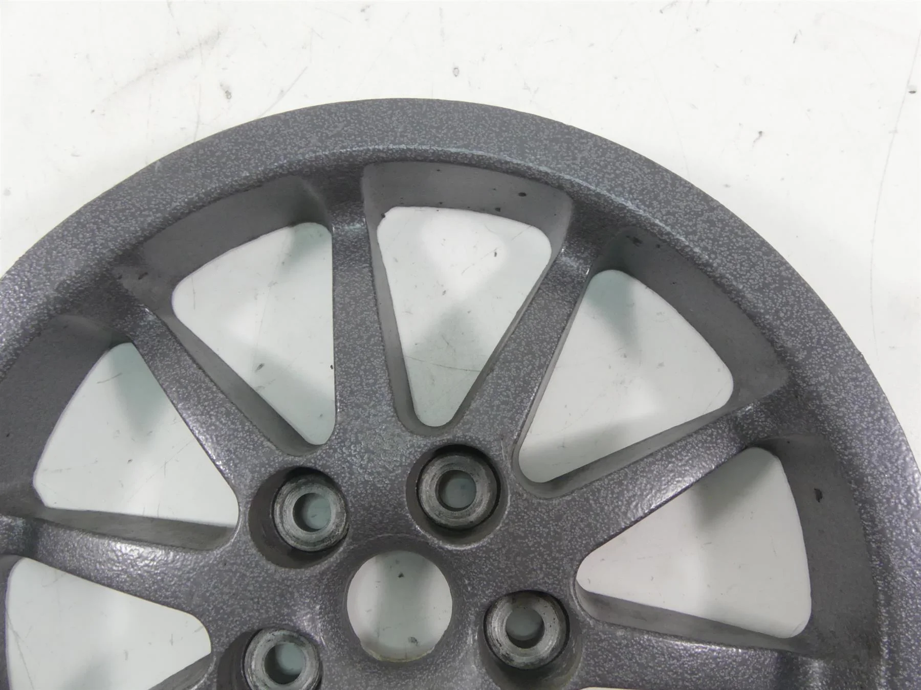 2009 Victory Vision Tour Rear 70T Drive Belt Sprocket Pully 1332399 - Image 4