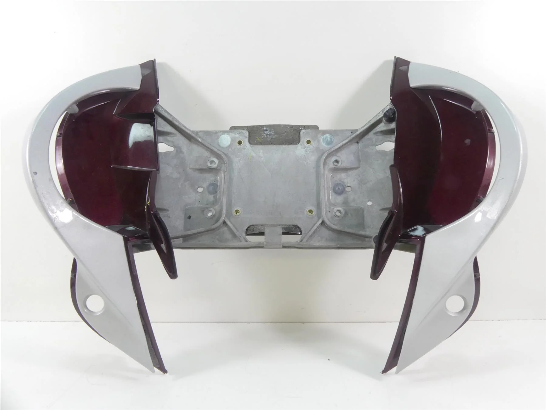 2009 Victory Vision Tour Rear Passenger Hand Grab Set 5436168 5436169 - Image 11
