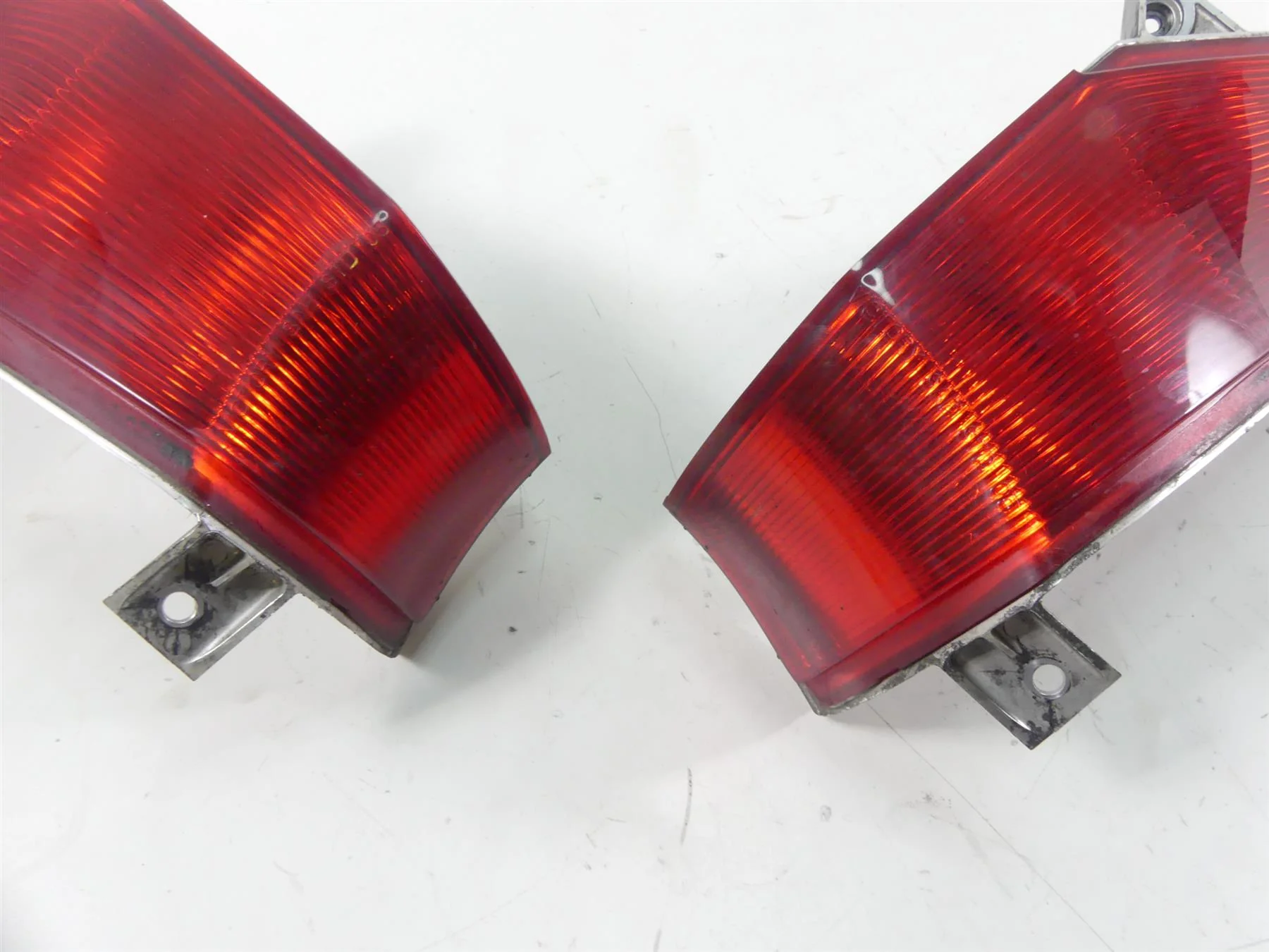 2009 Victory Vision Tour Taillight Tail Light Lamp Set 5856290 5856280 - Image 5