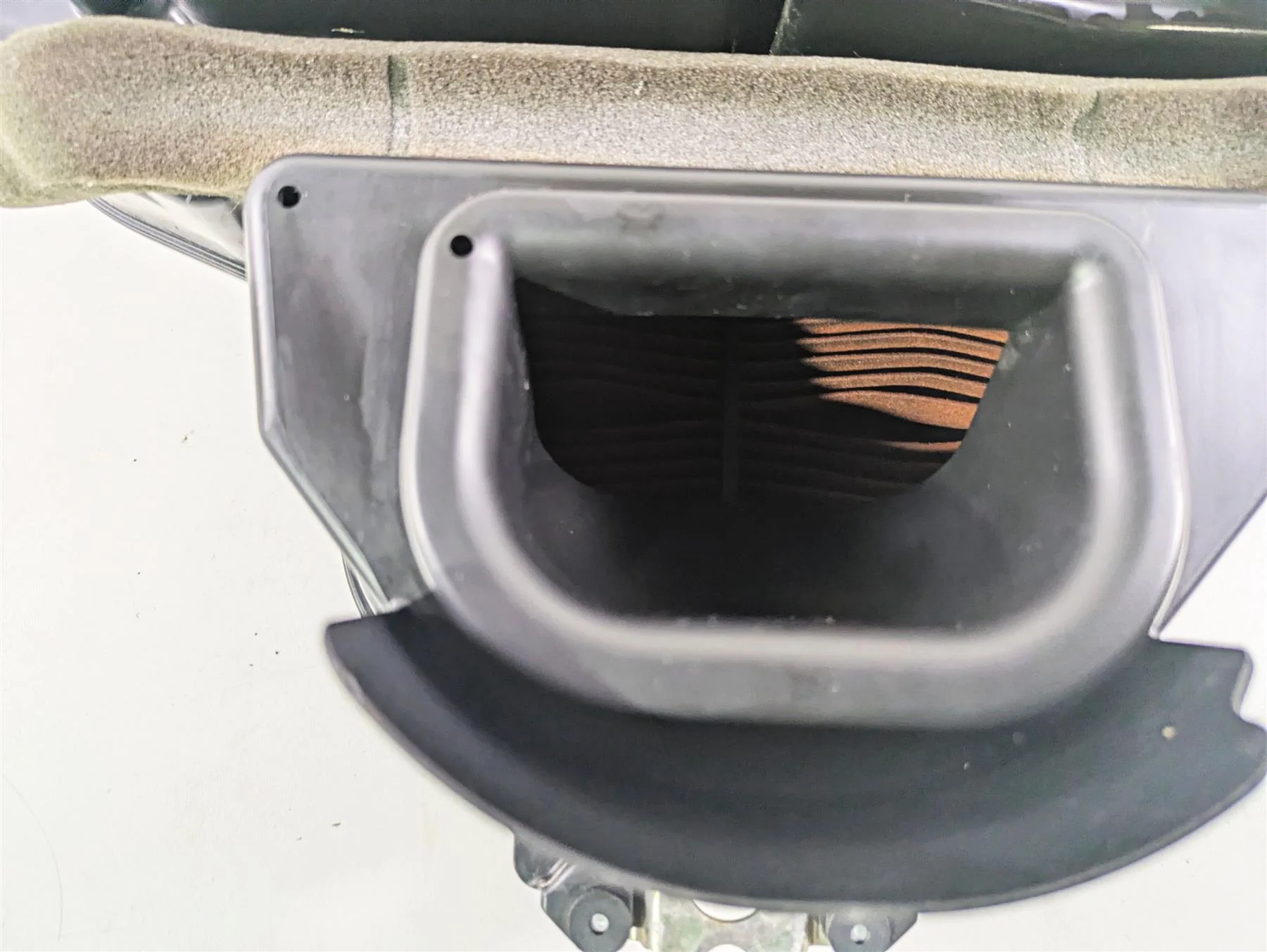 2009 Yamaha FZ1 FZS10 Fazer Air Filter Box & Velocity Stacks 2D1-14411-00-00 - Image 10