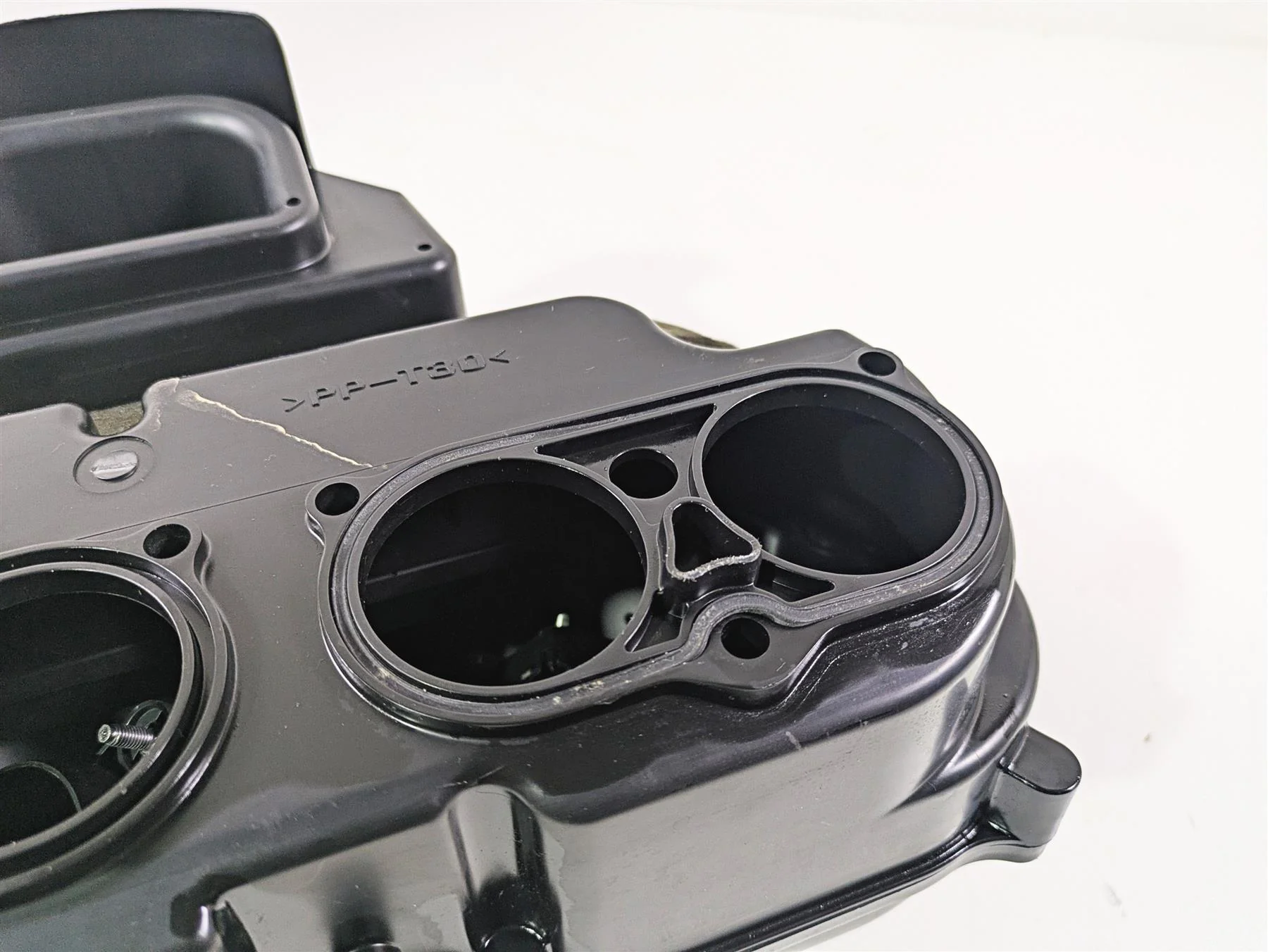2009 Yamaha FZ1 FZS10 Fazer Air Filter Box & Velocity Stacks 2D1-14411-00-00 - Image 12