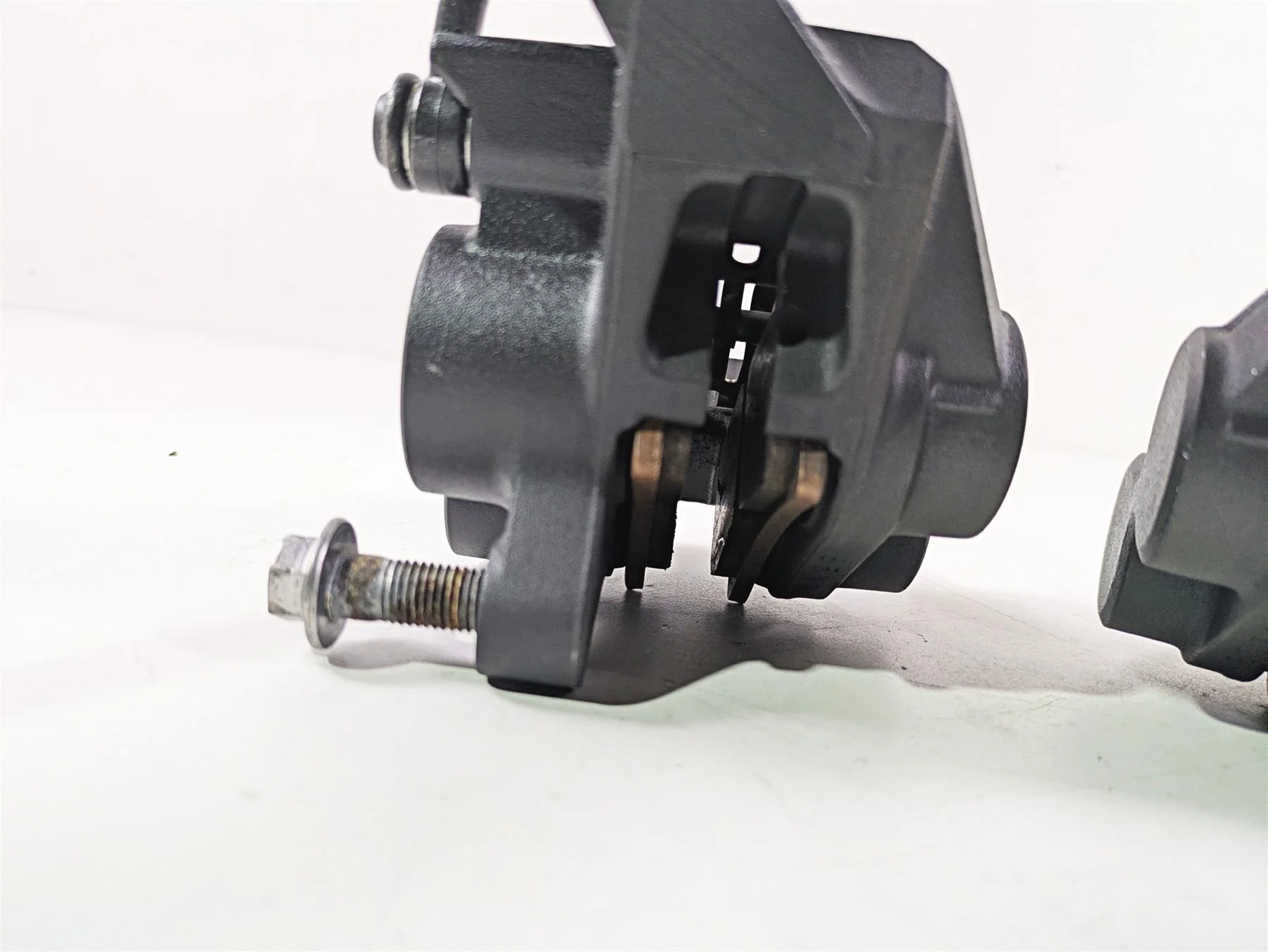 2009 Yamaha FZ1 FZS10 Fazer Front Brake Caliper + Lines Set 2D1-2580T-00 - Image 10
