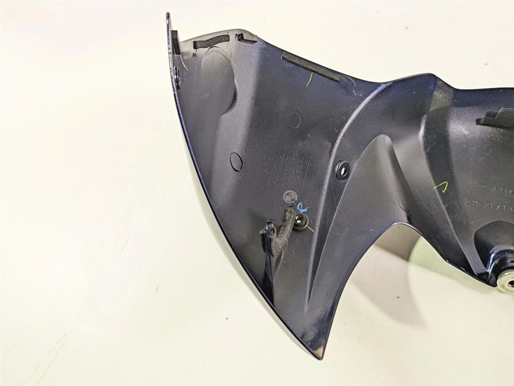 2009 Yamaha FZ1 FZS10 Fazer Front Fuel Tank Cover Fairing 2D1-2171A-00 - Image 11