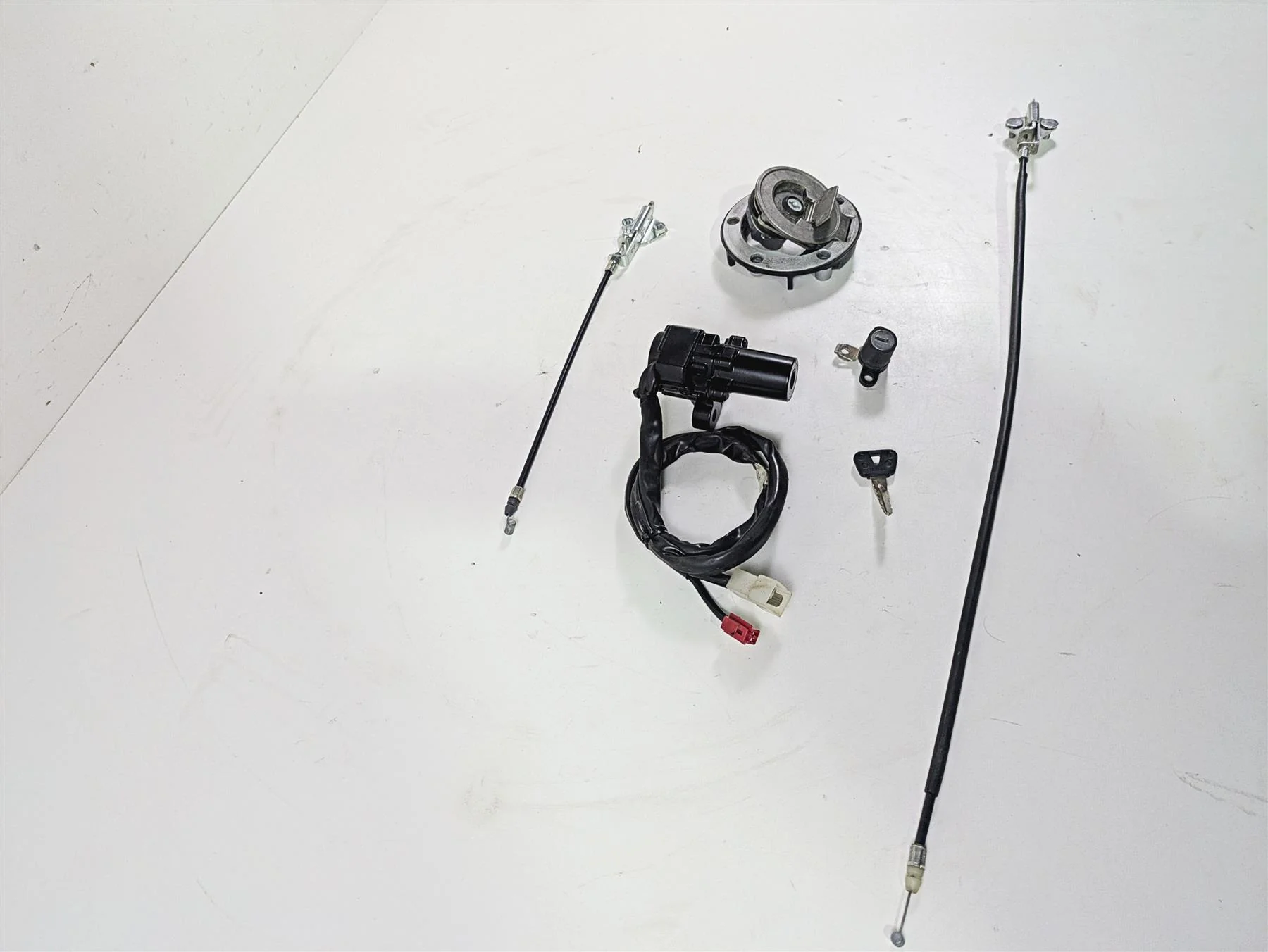 2009 Yamaha FZ1 FZS10 Fazer Ignition Switch Key Lock Set - Read 3C3-82501-10-00 - Image 4