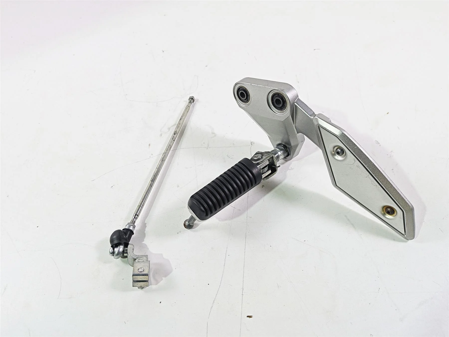 2009 Yamaha FZ1 FZS10 Fazer Left Rider Footpeg Shifter Parts Set 2D1-27442-00-00 - Image 12