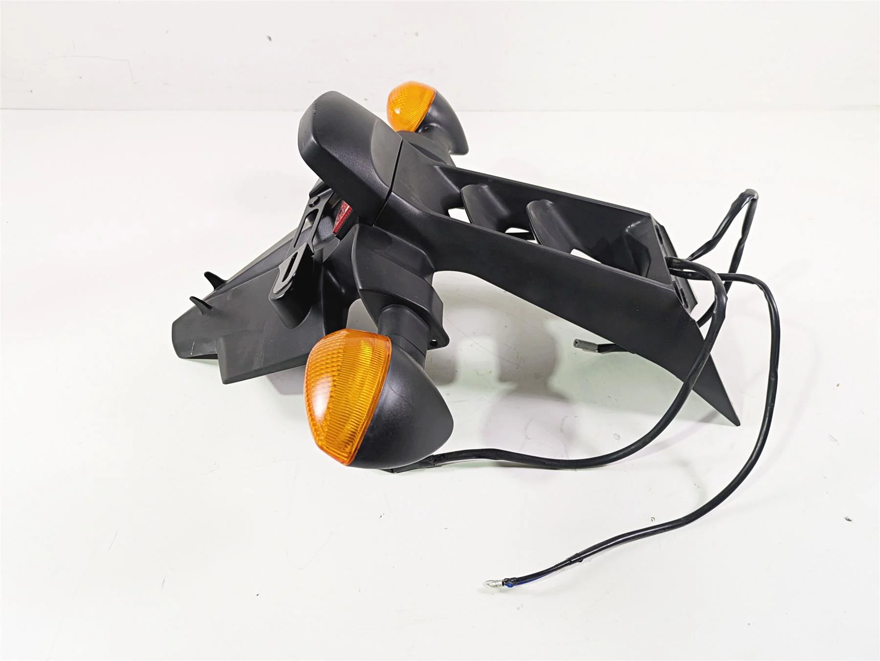 2009 Yamaha FZ1 FZS10 Fazer Rear Blinker Plate Holder Set 2D1-21629-10-00 - Image 2