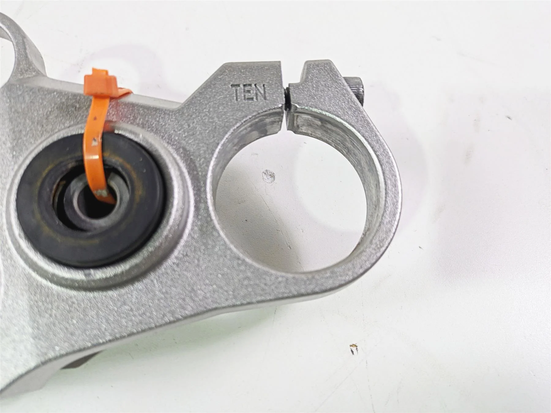 2009 Yamaha FZ1 FZS10 Fazer Upper Triple Tree Clamp 50mm 2D1-23405-11-00 - Image 6