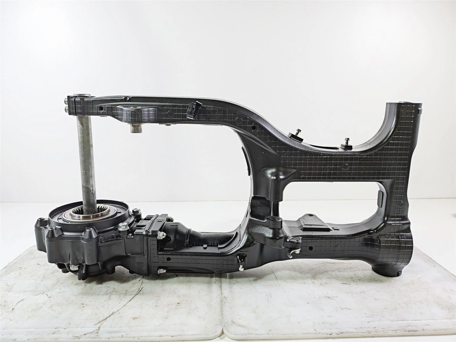 2009 Yamaha VMX17 V-Max 1700 Differential Drive Shaft Swingarm 2S3-46101-00-00 - Image 18