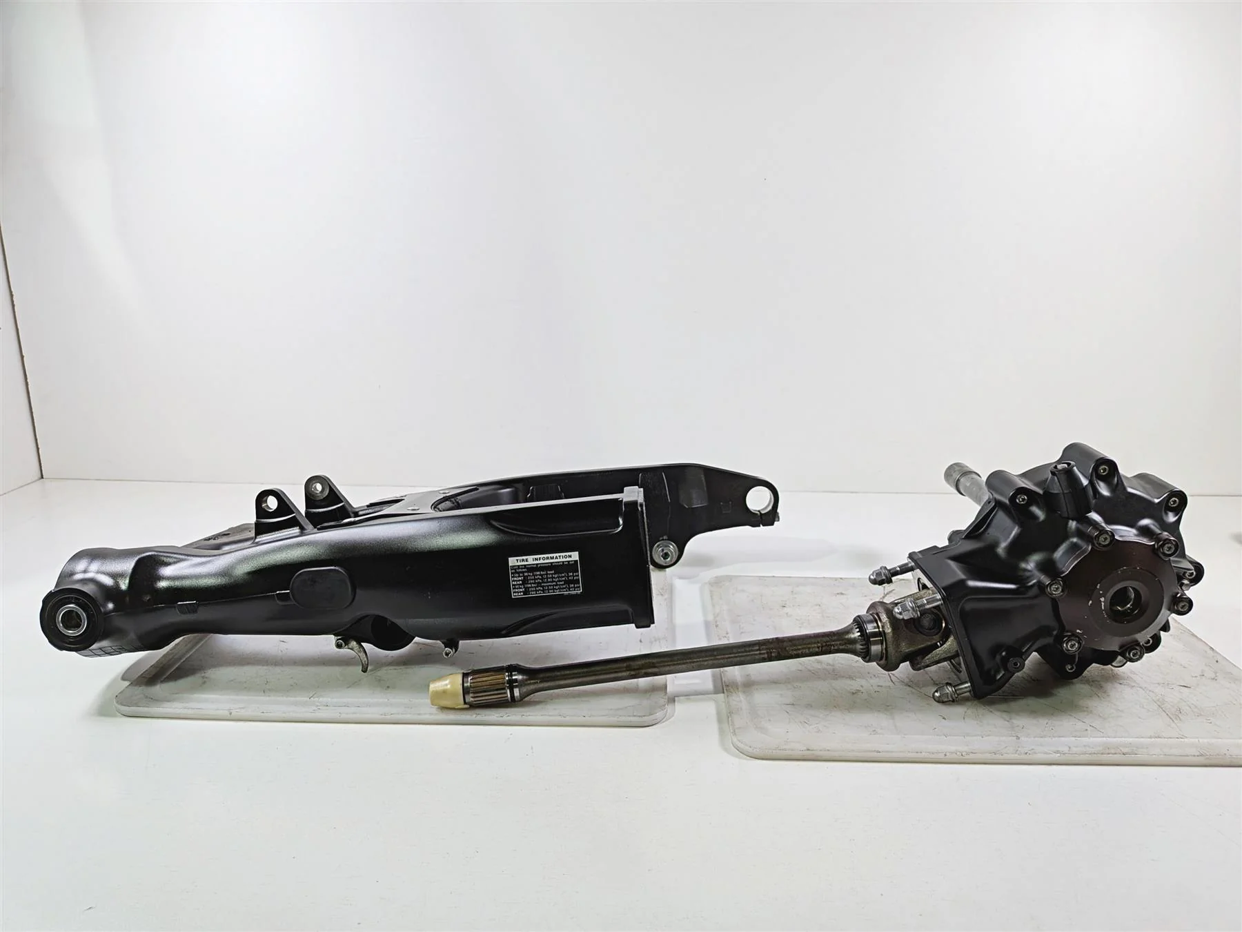 2009 Yamaha VMX17 V-Max 1700 Differential Drive Shaft Swingarm 2S3-46101-00-00 - Image 2