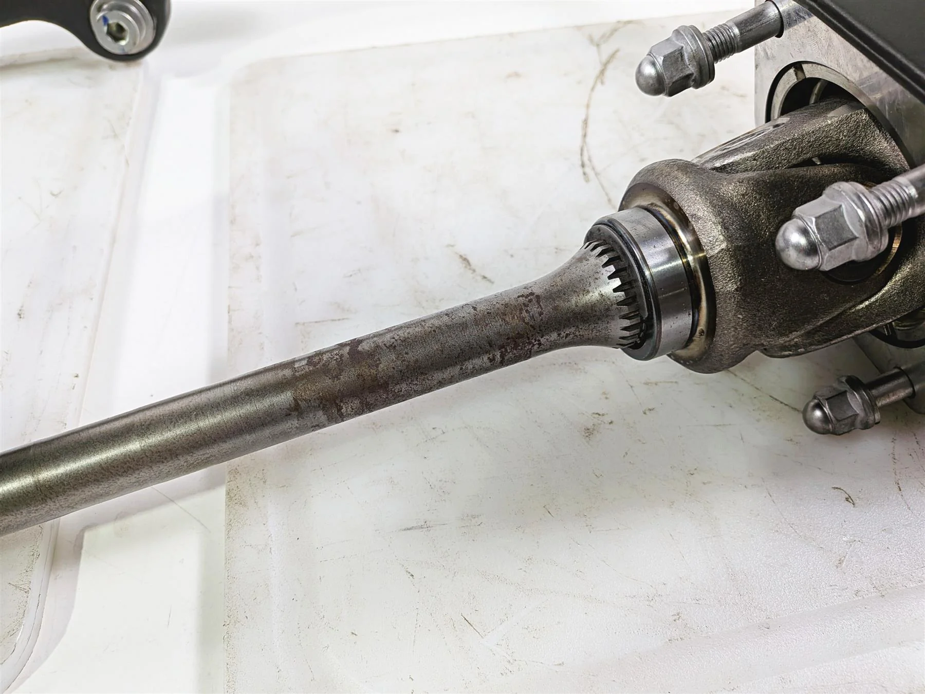 2009 Yamaha VMX17 V-Max 1700 Differential Drive Shaft Swingarm 2S3-46101-00-00 - Image 3