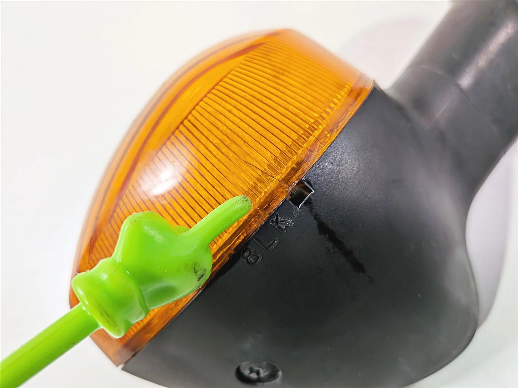 2009 Yamaha VMX17 V-Max 1700 Front Blinker Turn Signal Set 2S3-83310-10-00 - Image 10