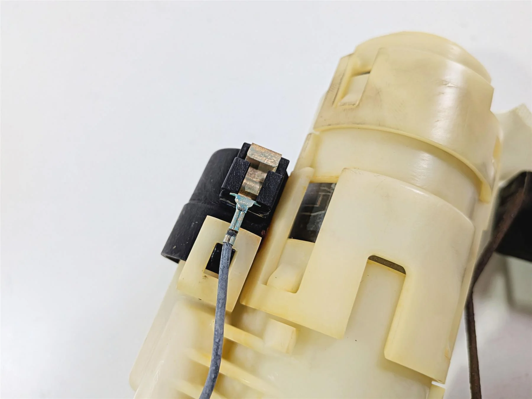 2009 Yamaha VMX17 V-Max 1700 Fuel Gas Petrol Pump - Tested 2S3-13907-00-00 - Image 10