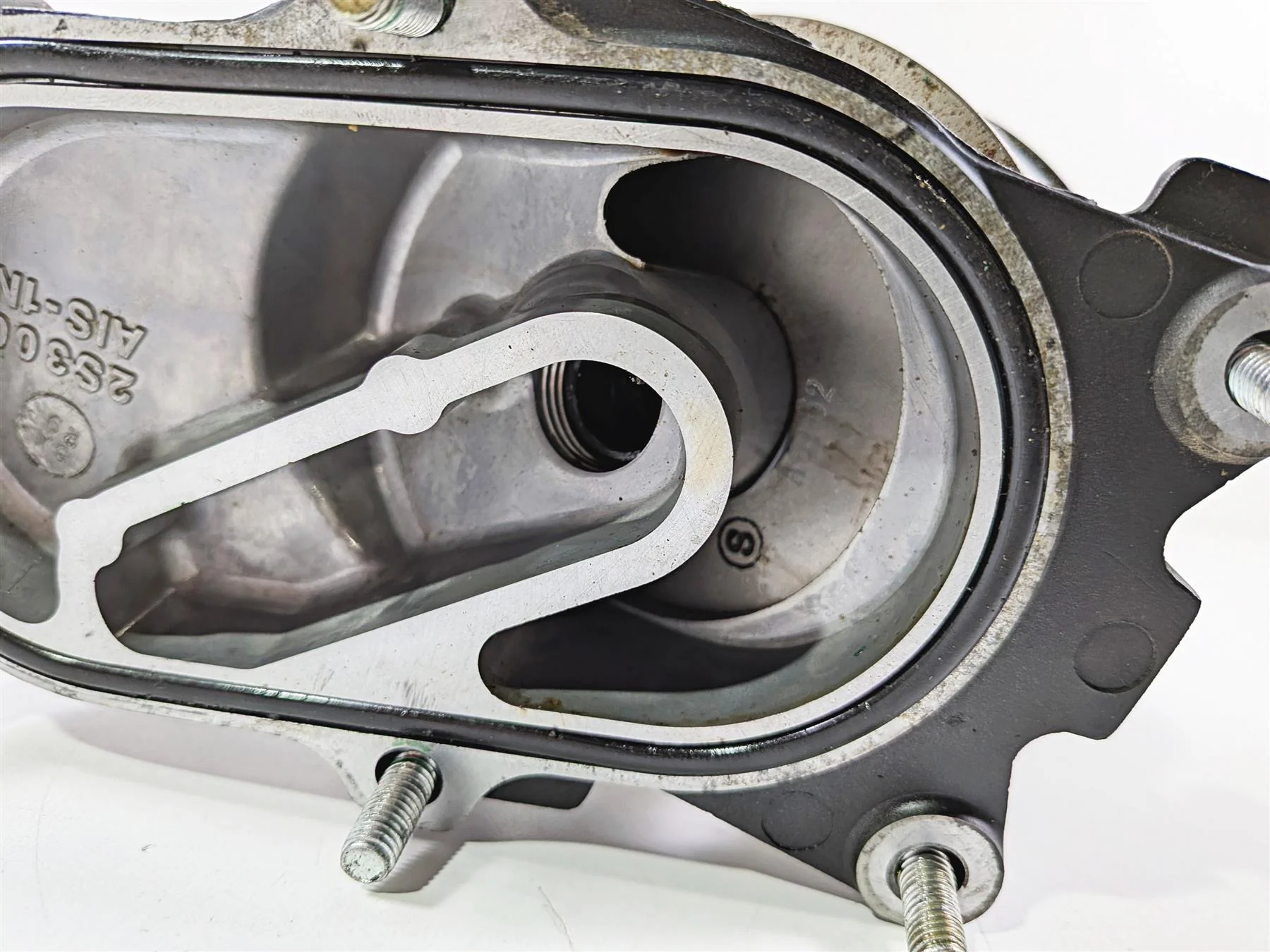 2009 Yamaha VMX17 V-Max 1700 Oil Cooler Adaptor Plate 2S3-13470-00 124100-9640 - Image 10