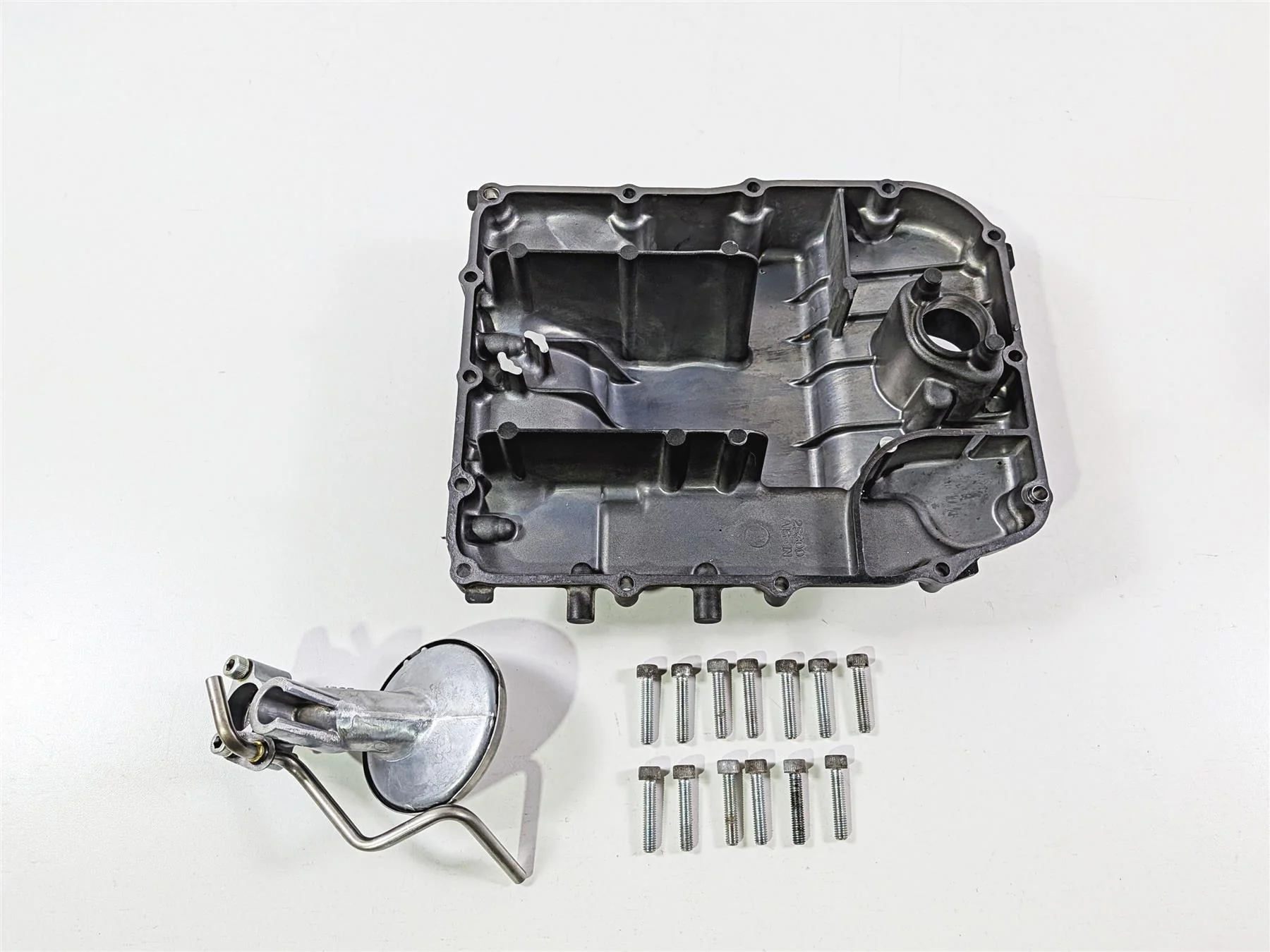 2009 Yamaha VMX17 V-Max 1700 Oil Pan Lower Engine Cover 2S3-13400-00