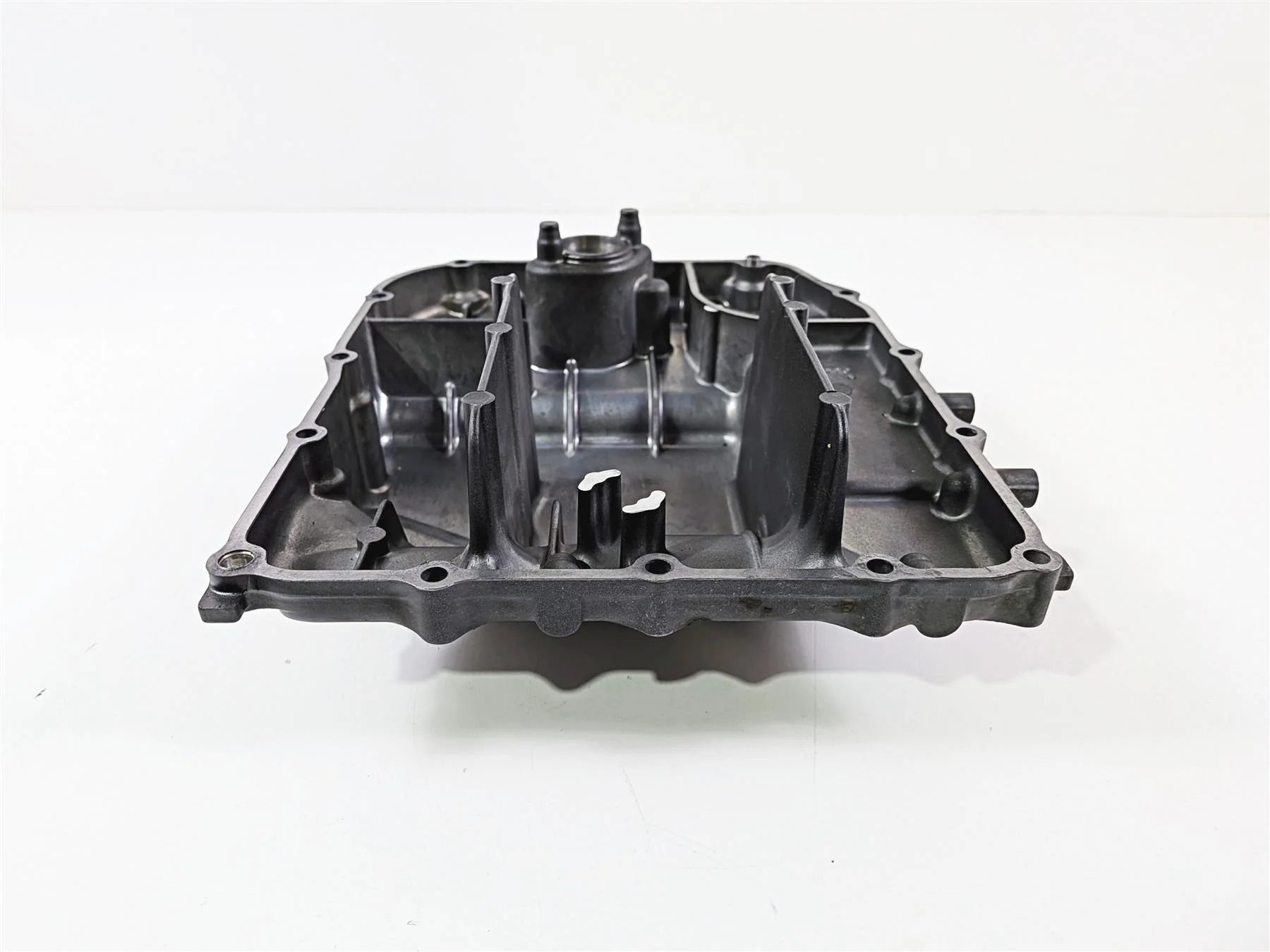 2009 Yamaha VMX17 V-Max 1700 Oil Pan Lower Engine Cover 2S3-13400-00 - Image 6
