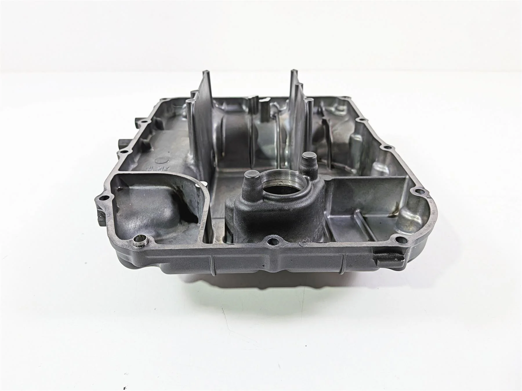 2009 Yamaha VMX17 V-Max 1700 Oil Pan Lower Engine Cover 2S3-13400-00 - Image 8