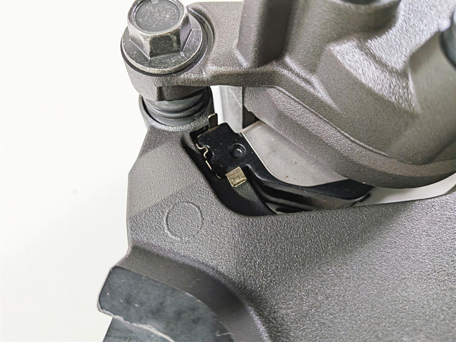 2009 Yamaha VMX17 V-Max 1700 Rear Brake Caliper 2S3-2580W-00-00 2S3-2580W-01-00 - Image 12