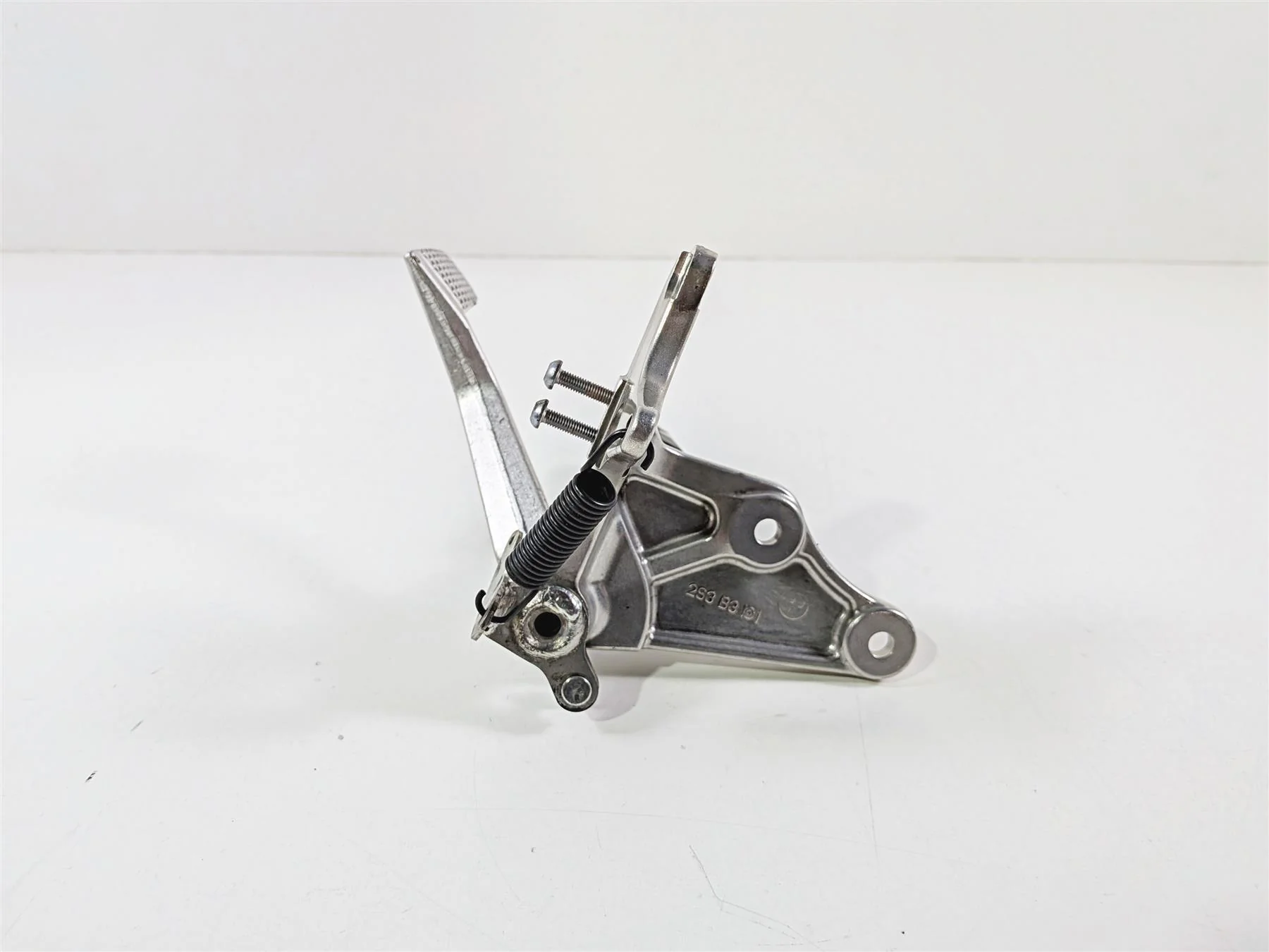 2009 Yamaha VMX17 V-Max 1700 Right Foot Peg Brake Pedal Set 2S3-27443-00-00 - Image 3