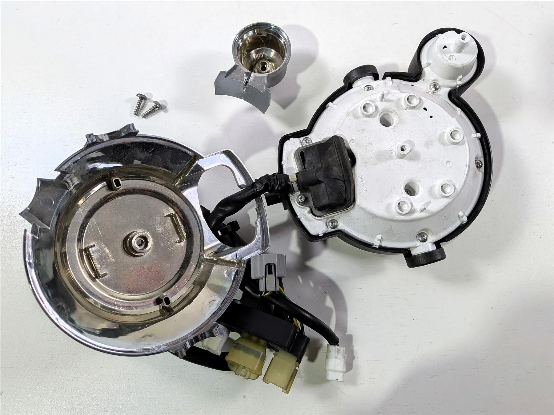 2009 Yamaha VMX17 V-Max 1700 Tachometer Tacho Gauge Instrument 2S3-83580-00-00 - Image 15