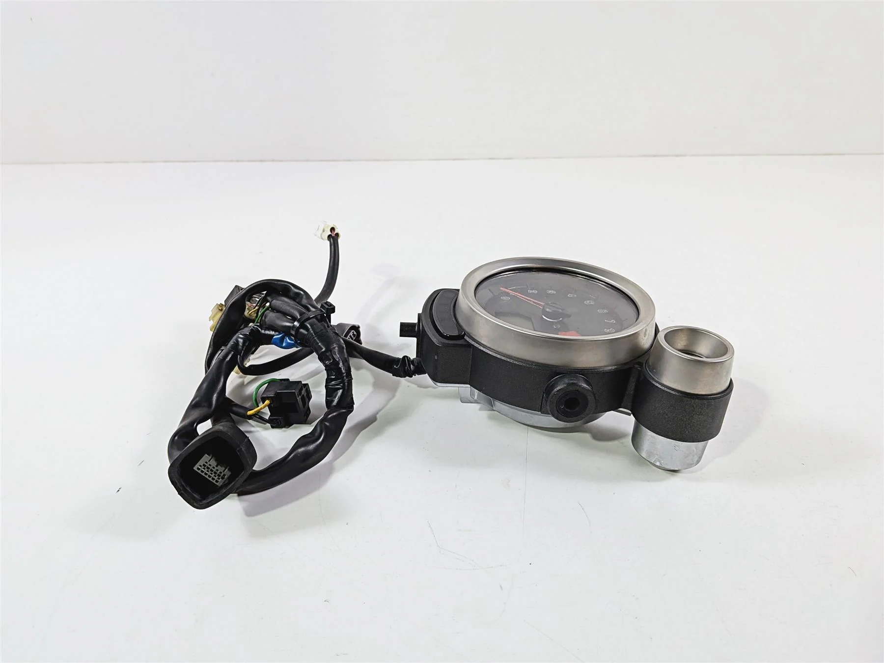 2009 Yamaha VMX17 V-Max 1700 Tachometer Tacho Gauge Instrument 2S3-83580-00-00 - Image 5