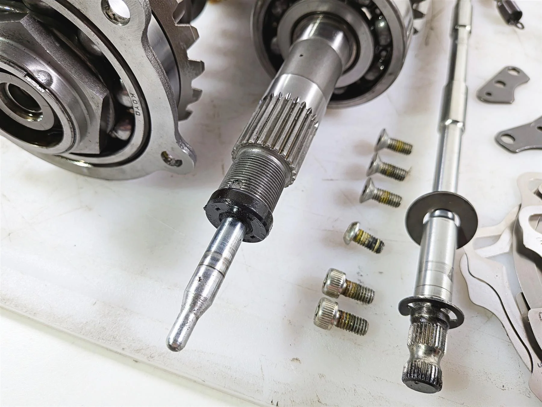 2009 Yamaha VMX17 V-Max 1700 Transmission & Middle Gear Set 2S3-Y1754-00 - Image 10