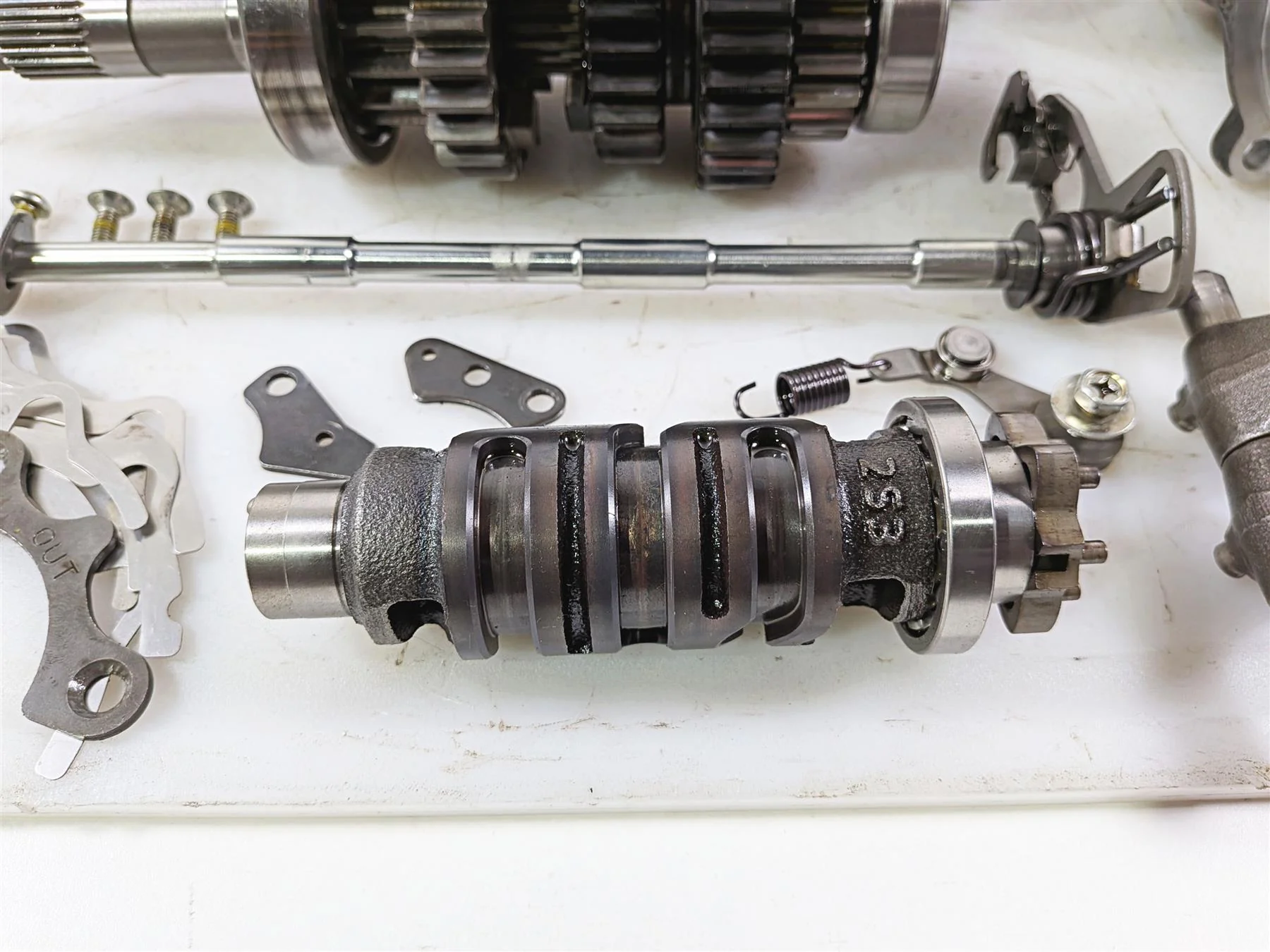 2009 Yamaha VMX17 V-Max 1700 Transmission & Middle Gear Set 2S3-Y1754-00 - Image 6
