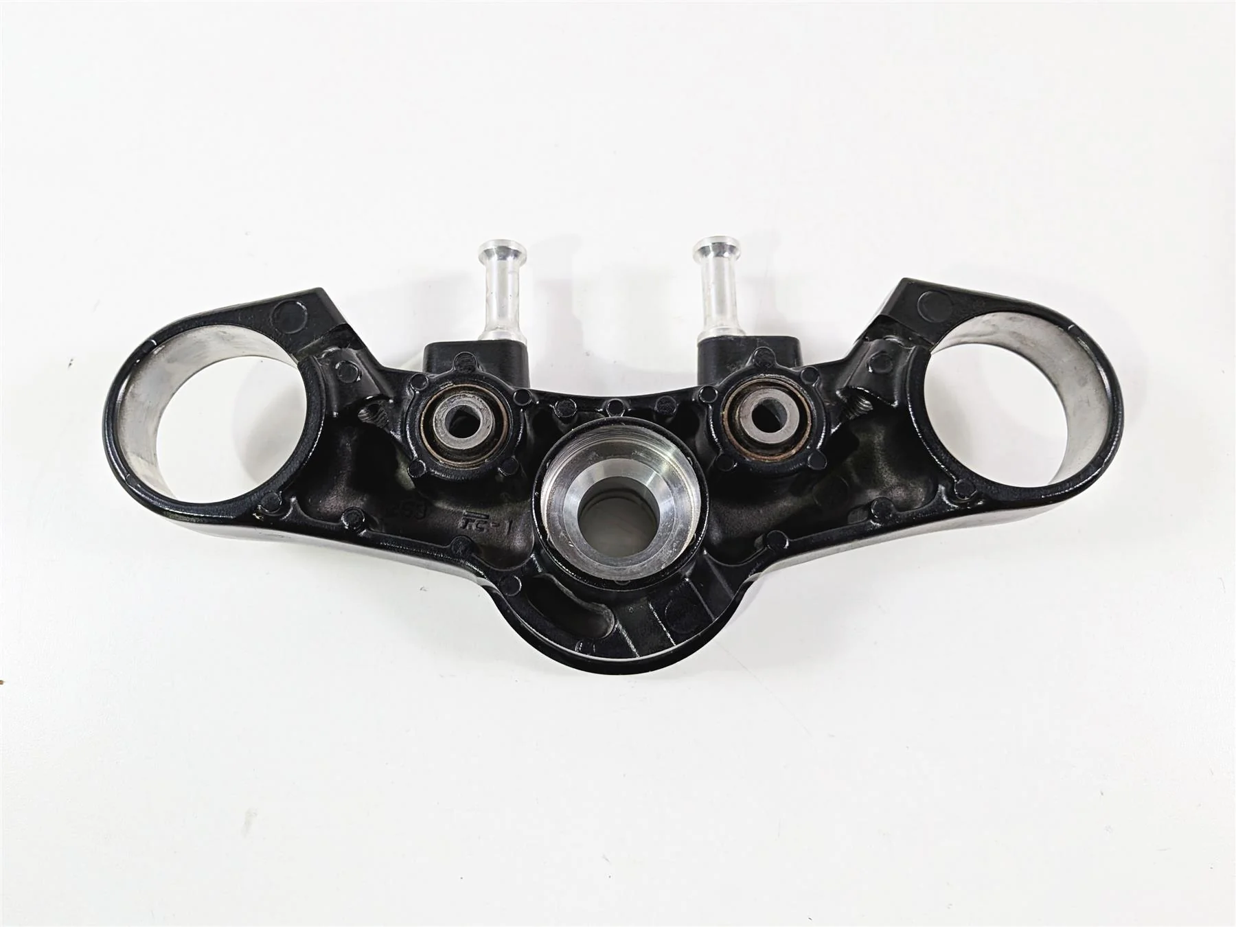 2009 Yamaha VMX17 V-Max 1700 Upper Triple Tree Steering Clamp 2S3-23435-00-00 - Image 6
