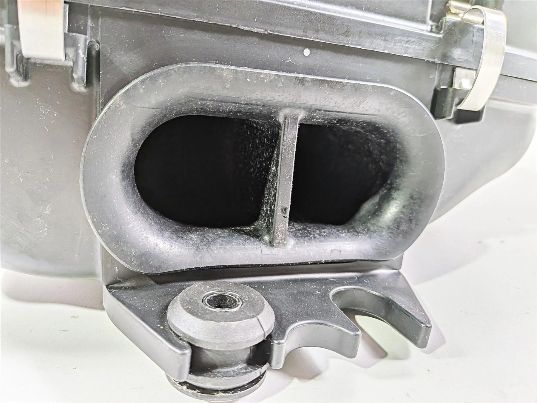 2009 Yamaha Waverunner FX1800 Cruiser Air Filter Box Cleaner 6S5-E4410-00-00 - Image 8