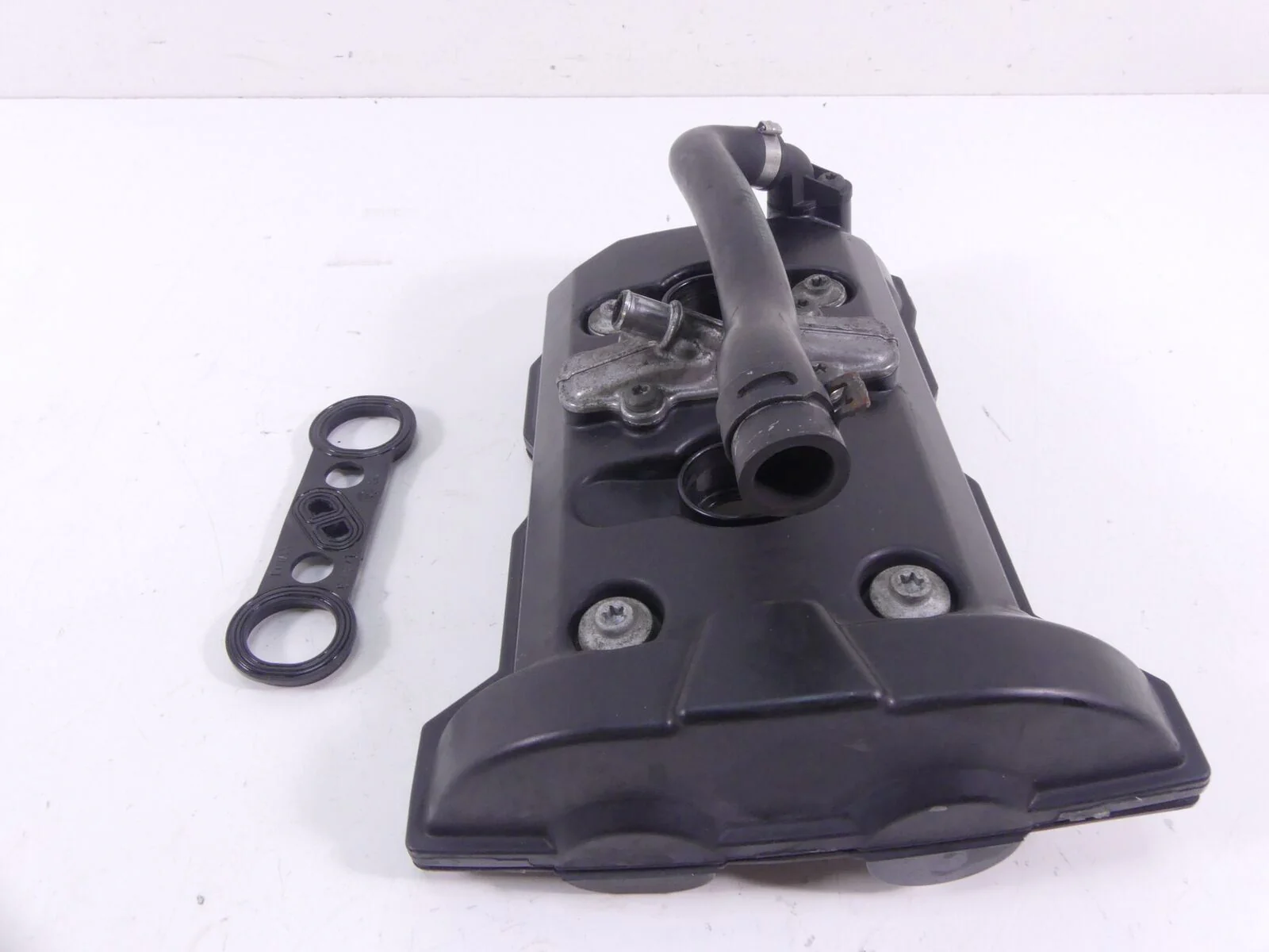 2010 BMW F800GS K72 Cylinderhead Cylinder Head Valve  Cover 11127708064 - Image 2