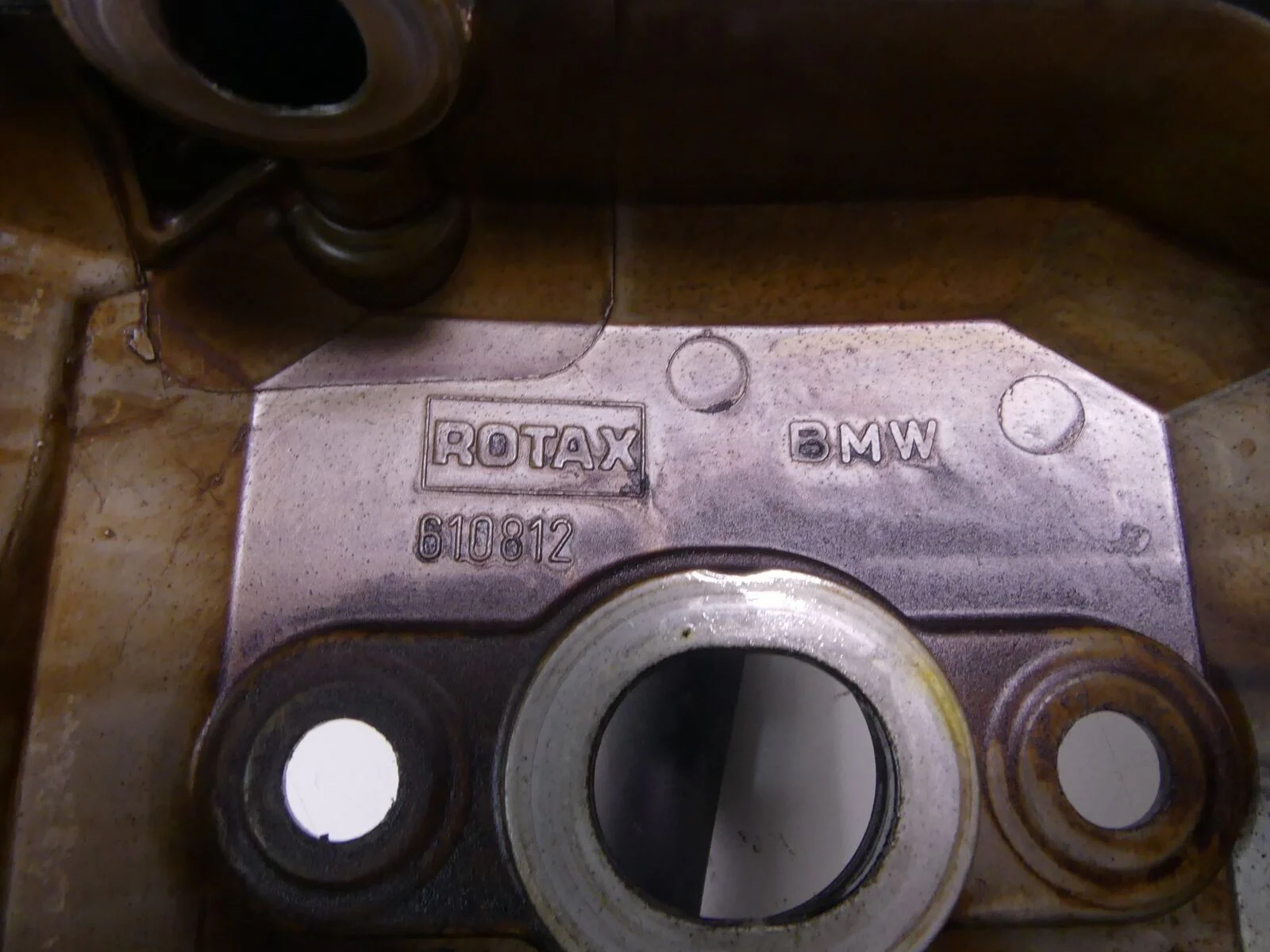 2010 BMW F800GS K72 Cylinderhead Cylinder Head Valve  Cover 11127708064 - Image 5