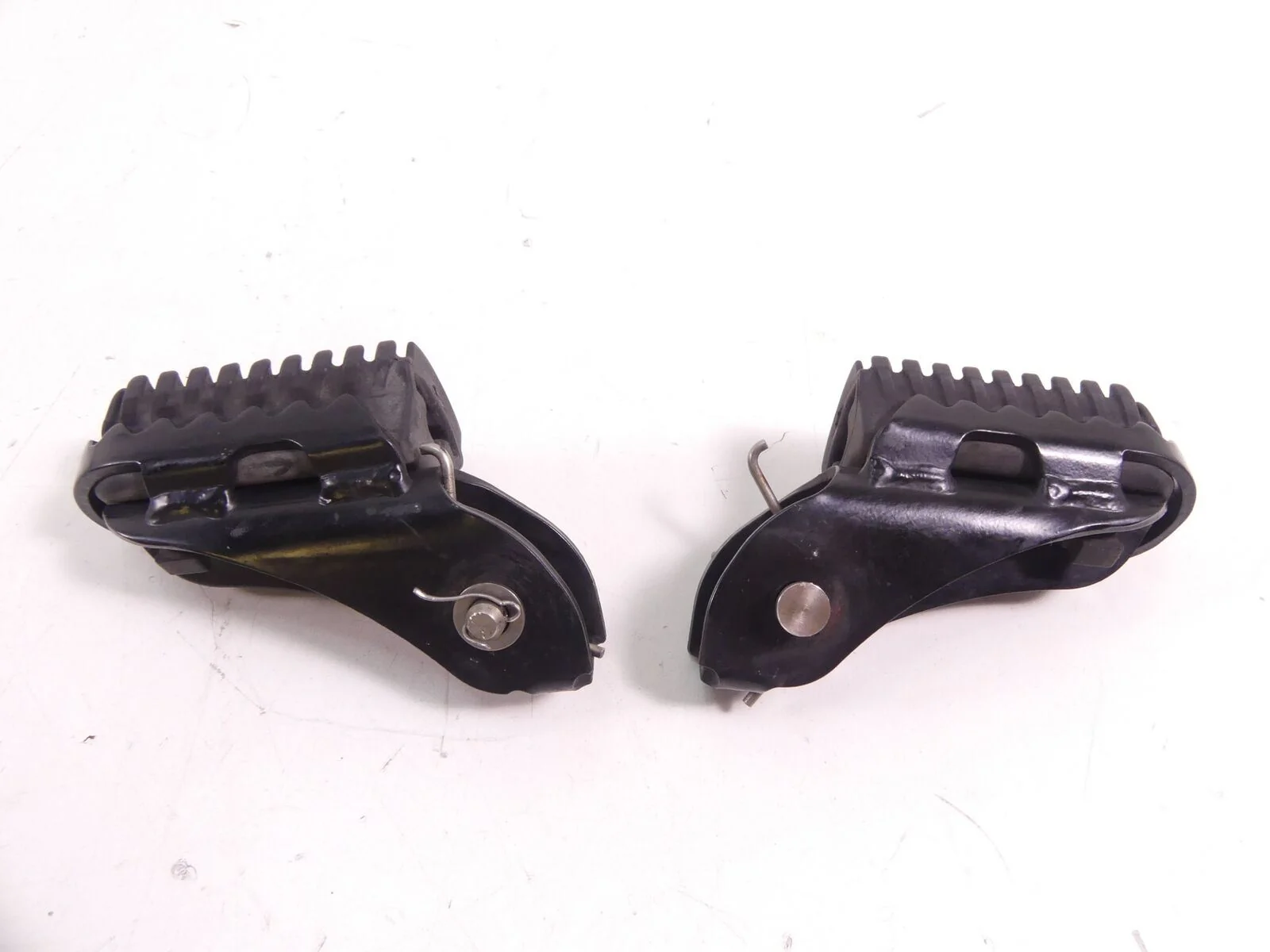 2010 BMW F800GS K72 Front Rider Left Right Footpeg Foot Peg Set 46717701199 - Image 6