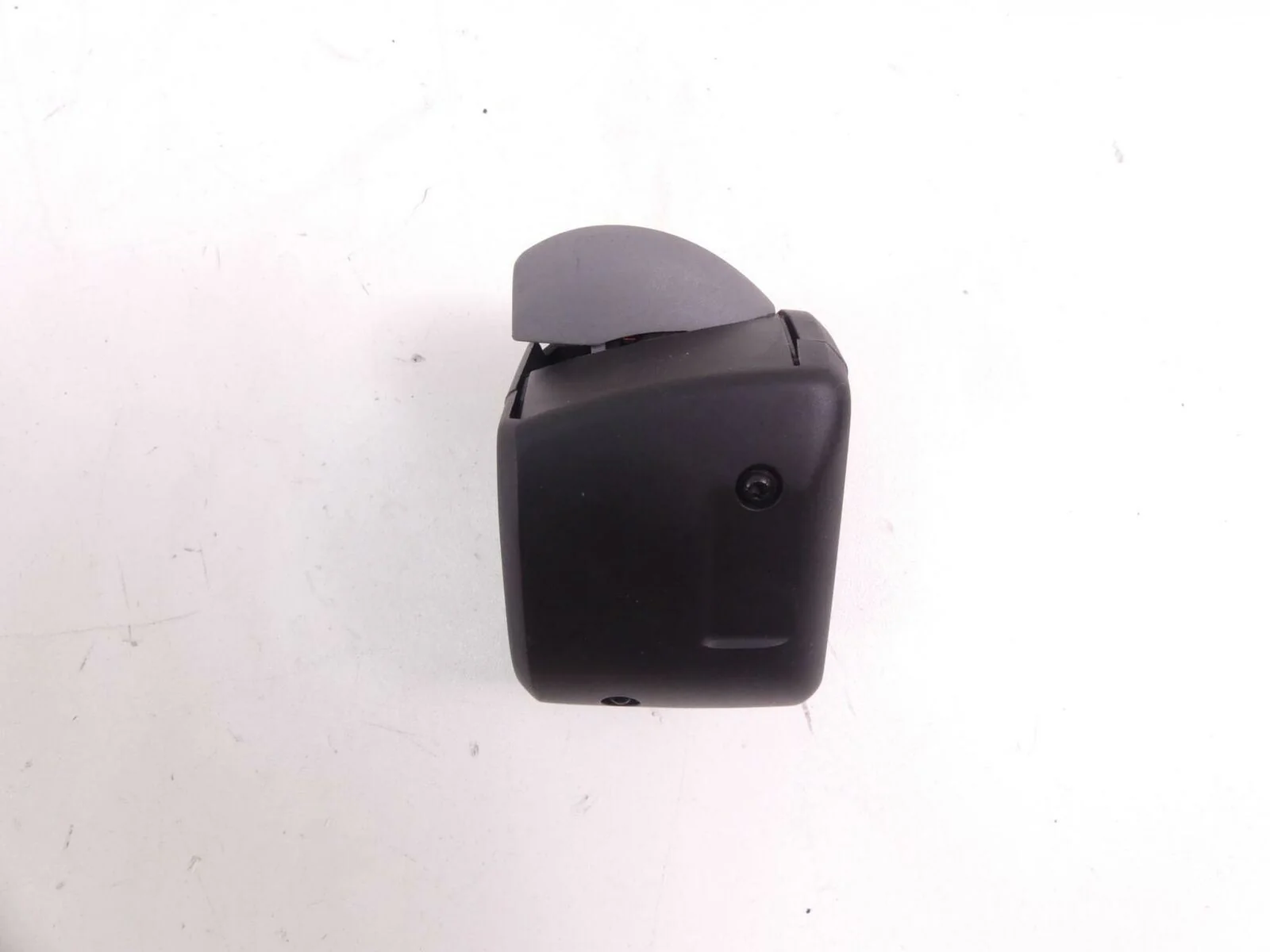 2010 BMW F800GS K72 Left Hand Control Switch ABS Lights Horn Info 61317704615 - Image 7